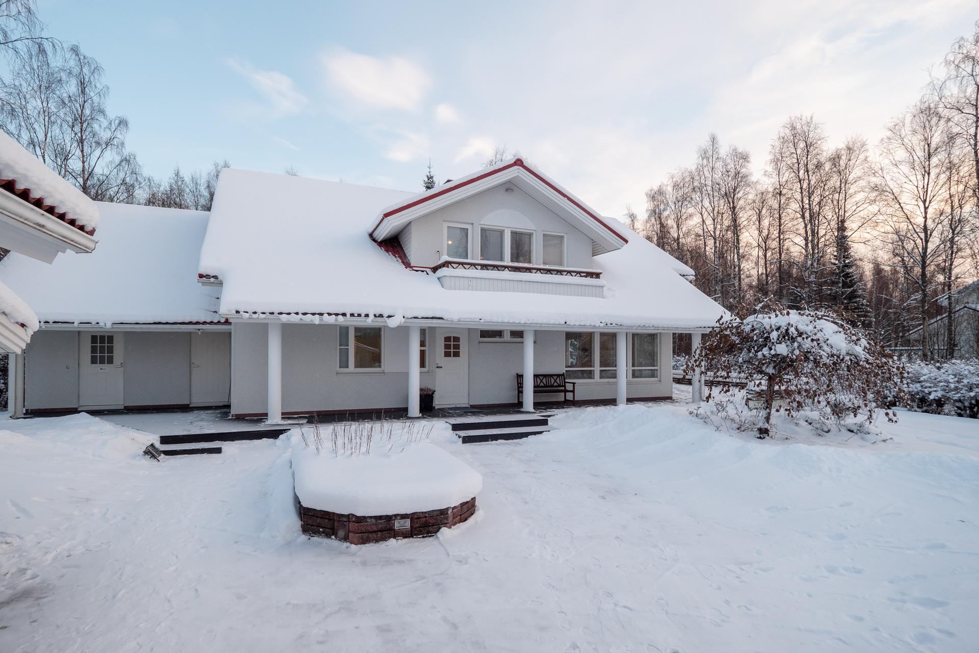 Kultasirkuntie 23, Oulunlahti, Oulu