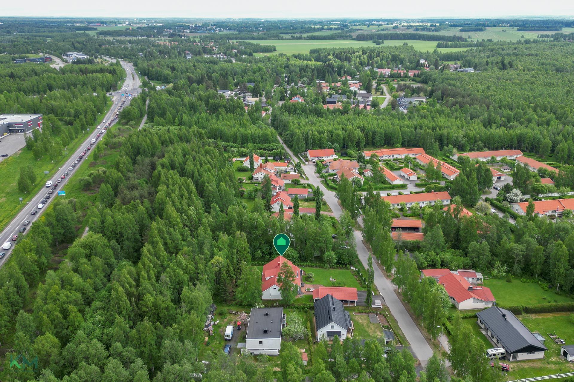 Kultasirkuntie 23, Oulunlahti, Oulu