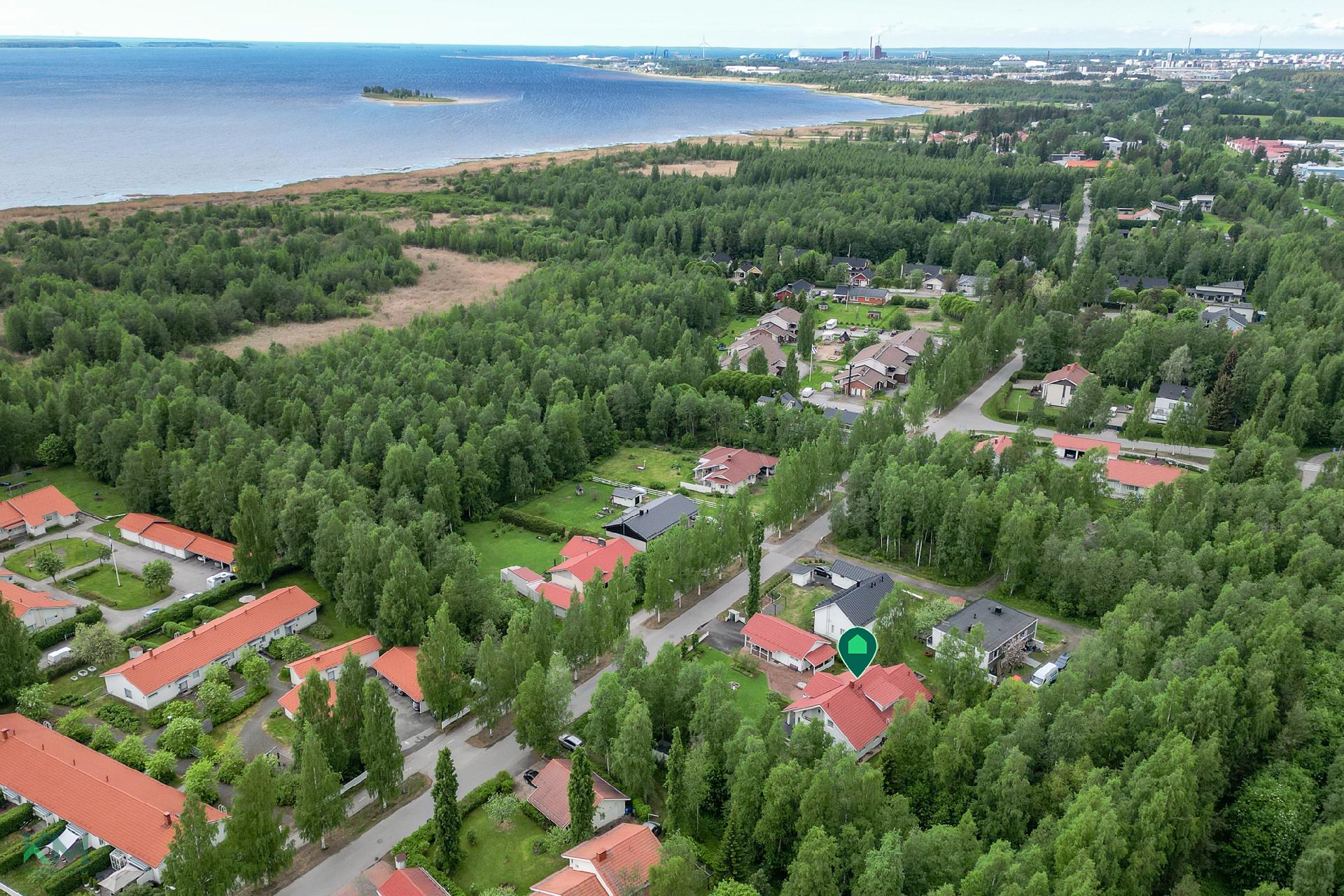 Kultasirkuntie 23, Oulunlahti, Oulu