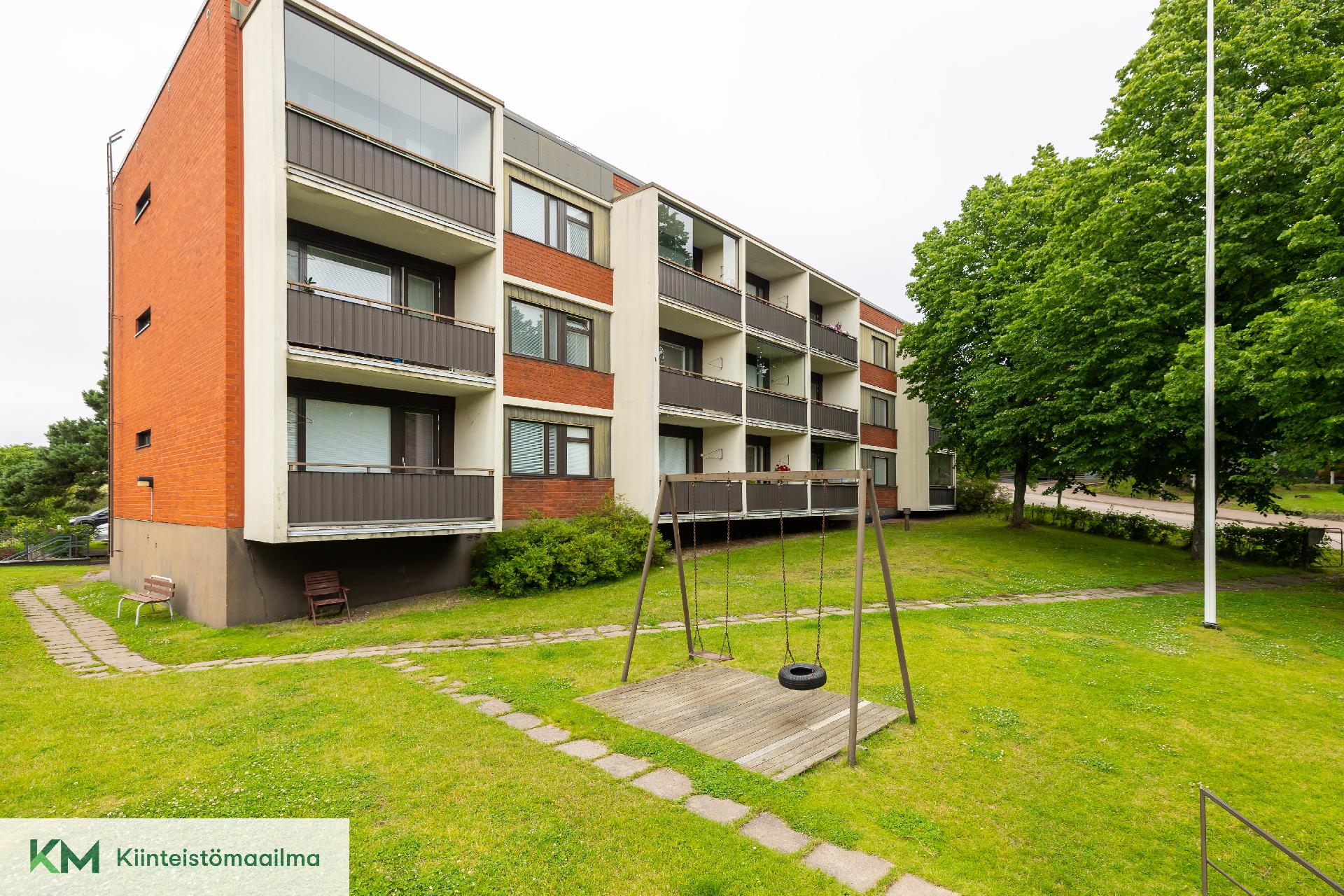 Porthaninkatu 2, Hovinsaari, Kotka