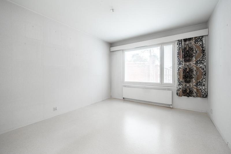 Varpushaukantie 4, Kaukovainio, Oulu