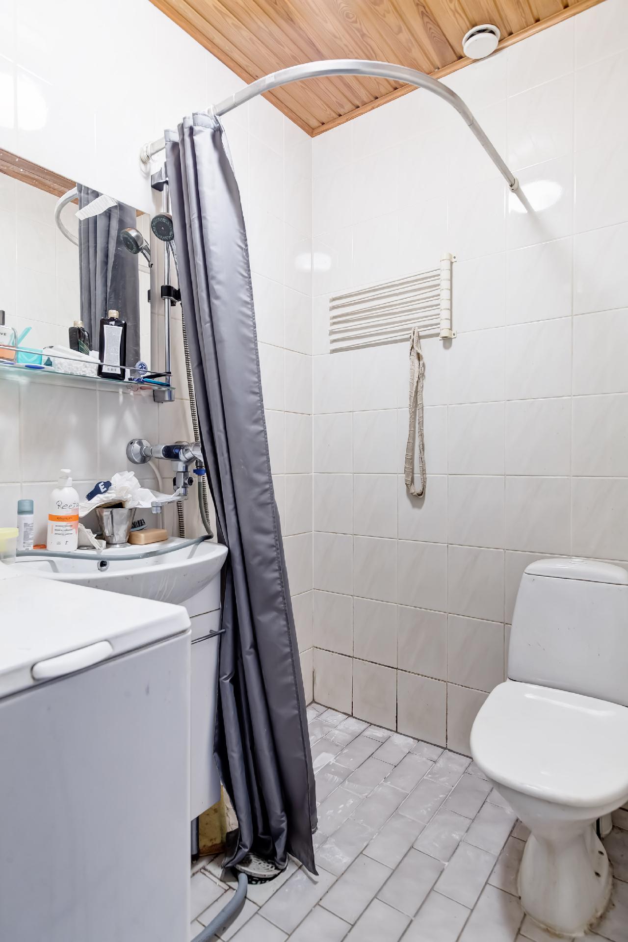 Riihitie 1, Nekala, Tampere