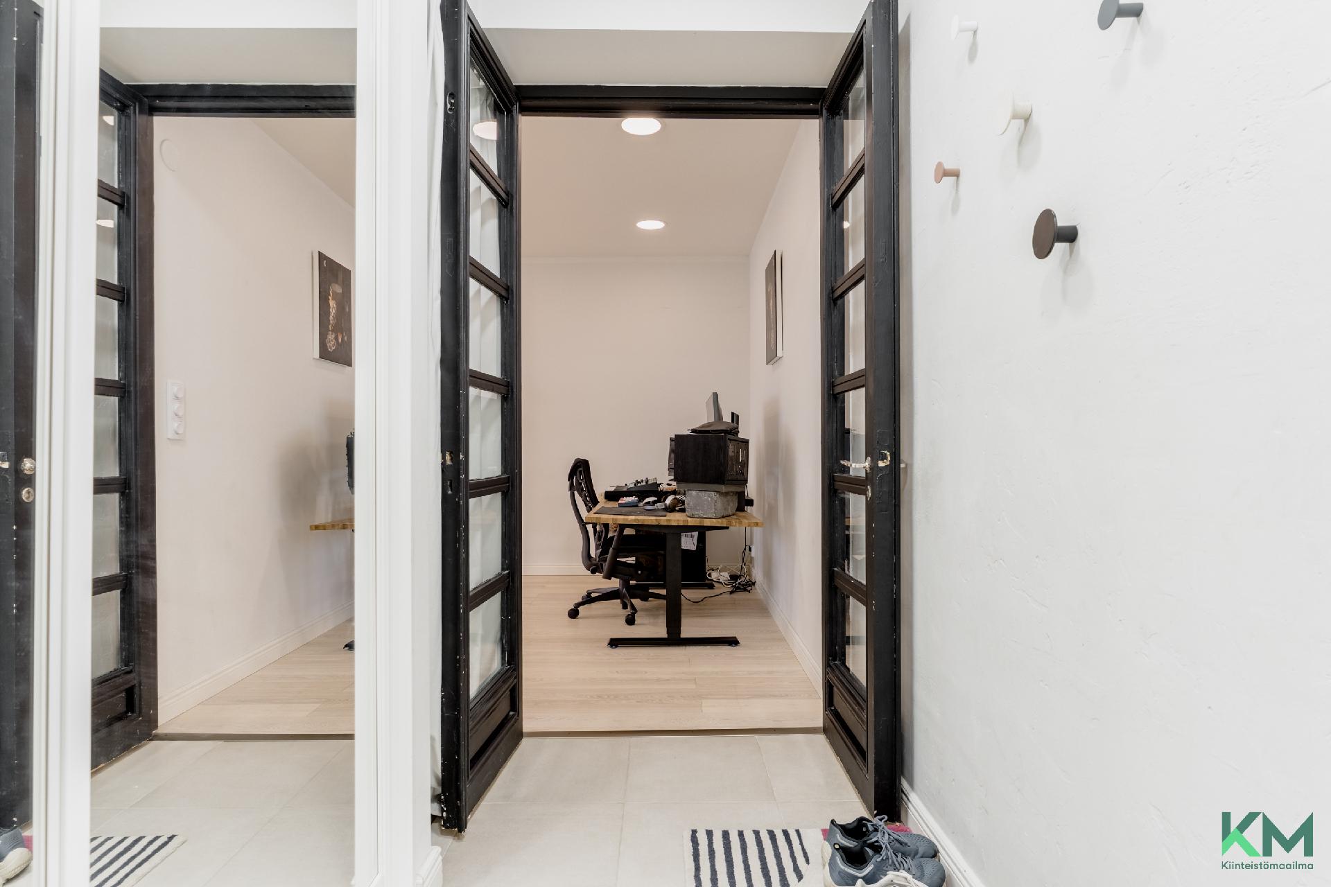 Tarkk’ampujankatu 2b, Ullanlinna, Helsinki