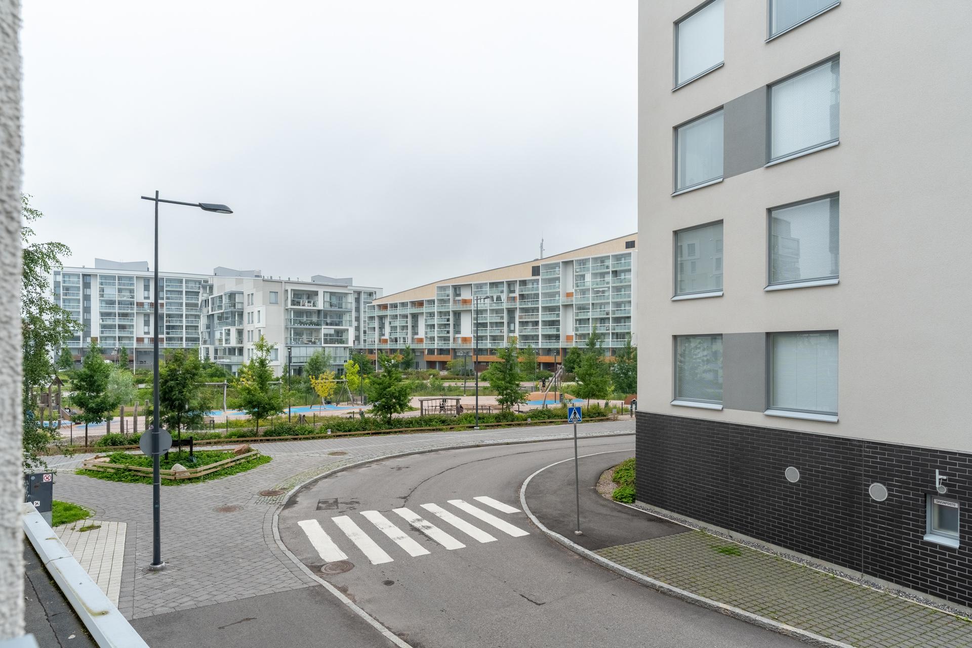 Kaarlo Sarkian katu 12, Vermonniitty, Espoo