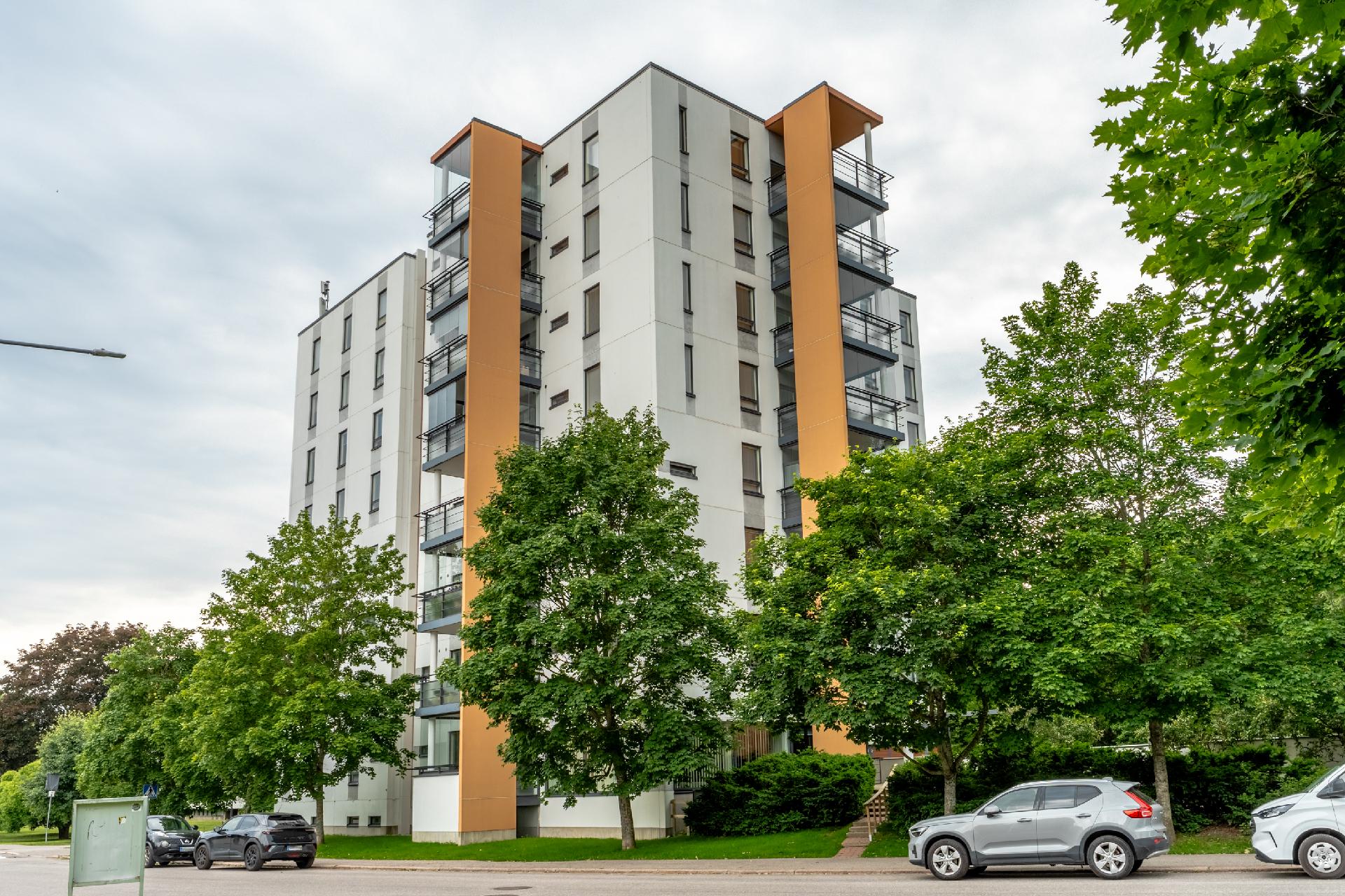 Naapurintie 4, Kontula, Helsinki