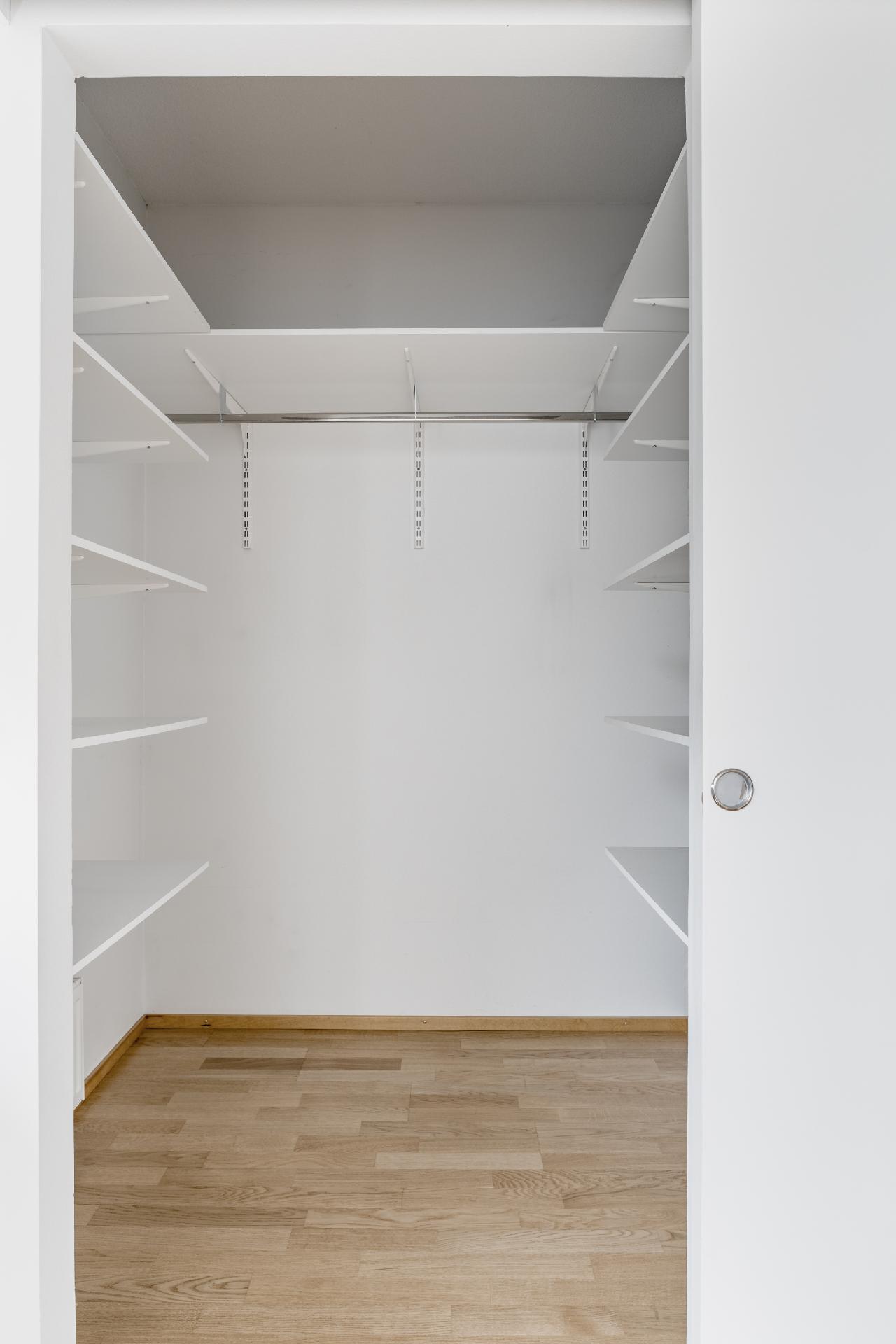 Naapurintie 4, Kontula, Helsinki