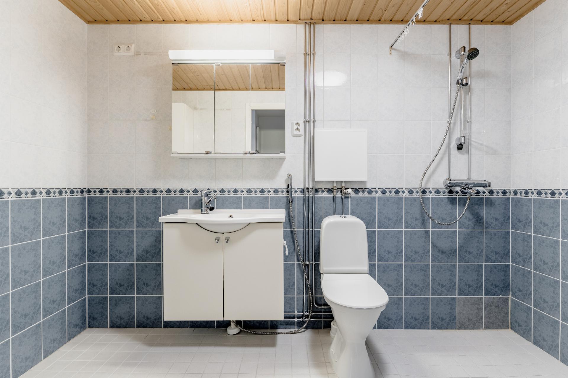 Naapurintie 4, Kontula, Helsinki