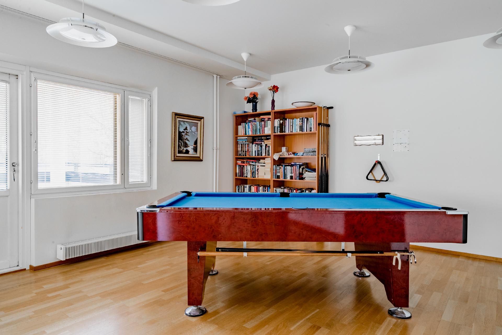 Yhtiön yhteisiä tiloja: kerhohuone