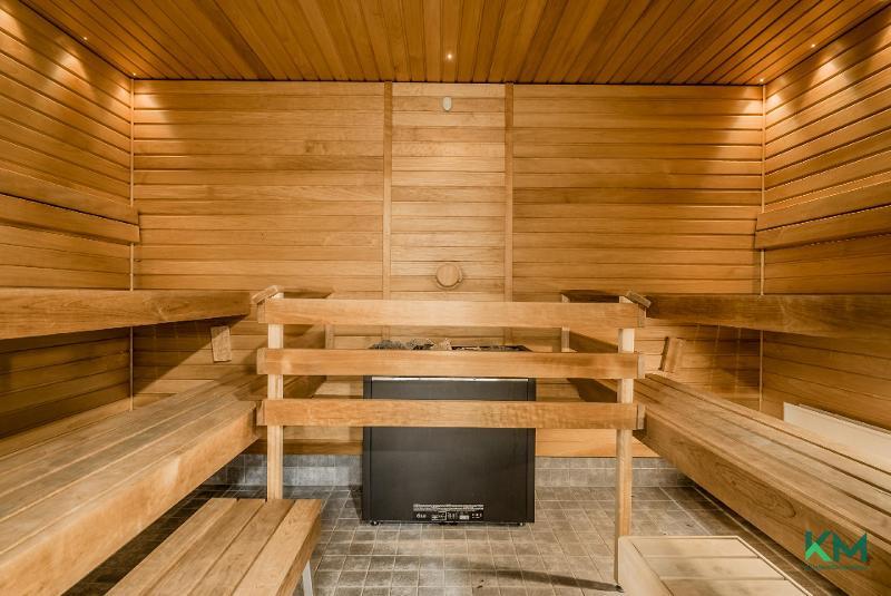 Taloyhtiön uusittu sauna