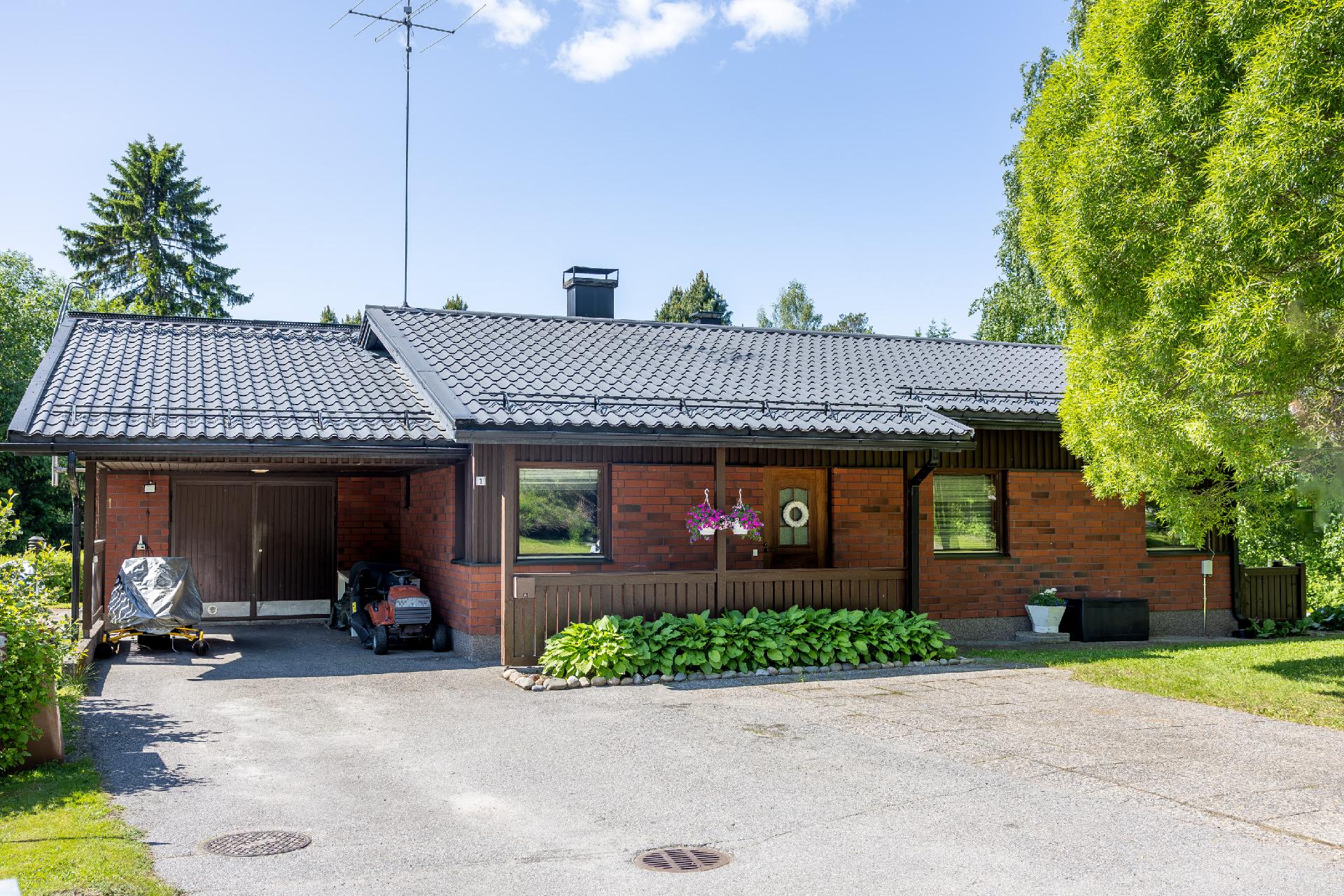 Kotirinne 1, Hetteenmäki, Kajaani