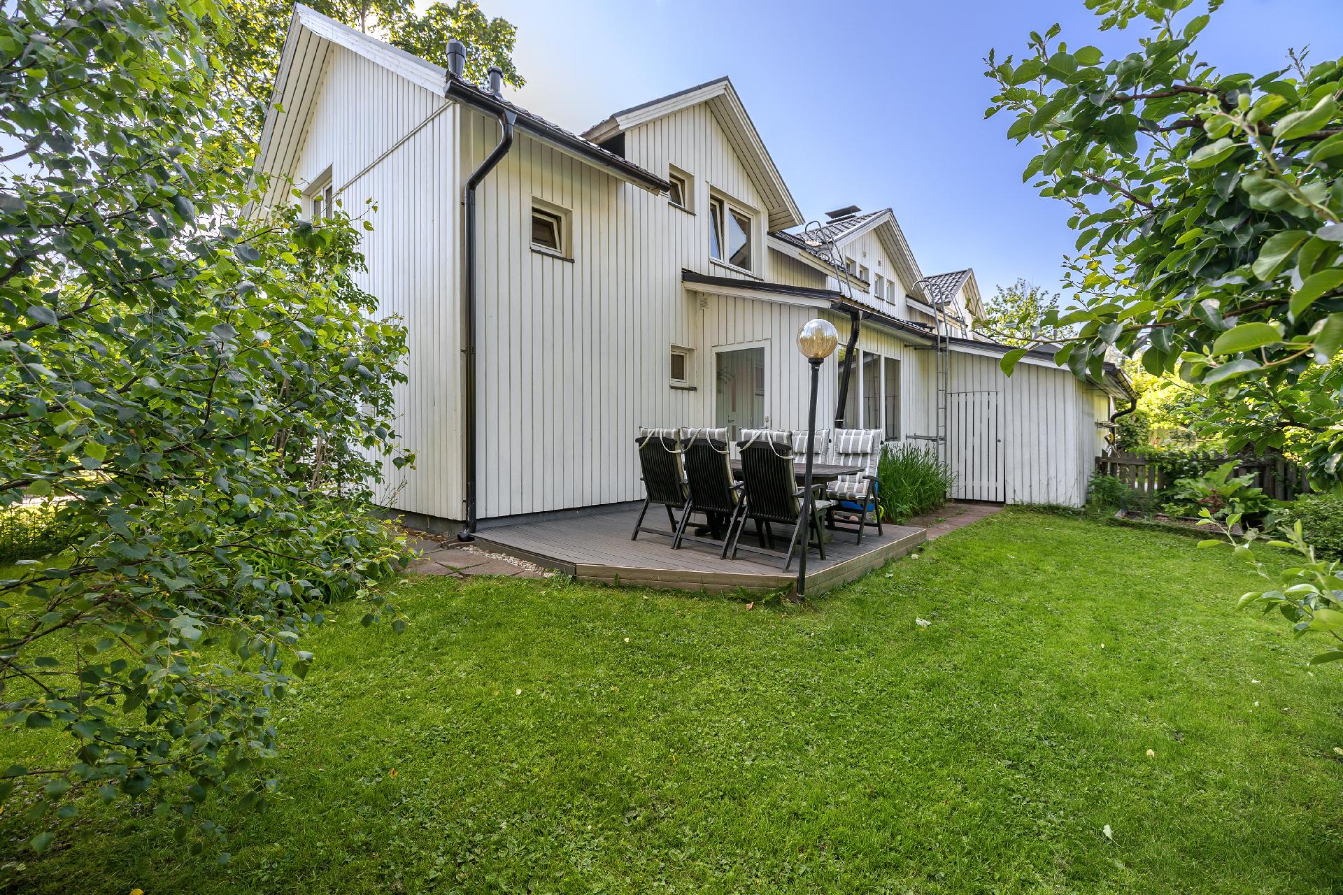 Marjatantie 7, Sariolanmäki, Kerava