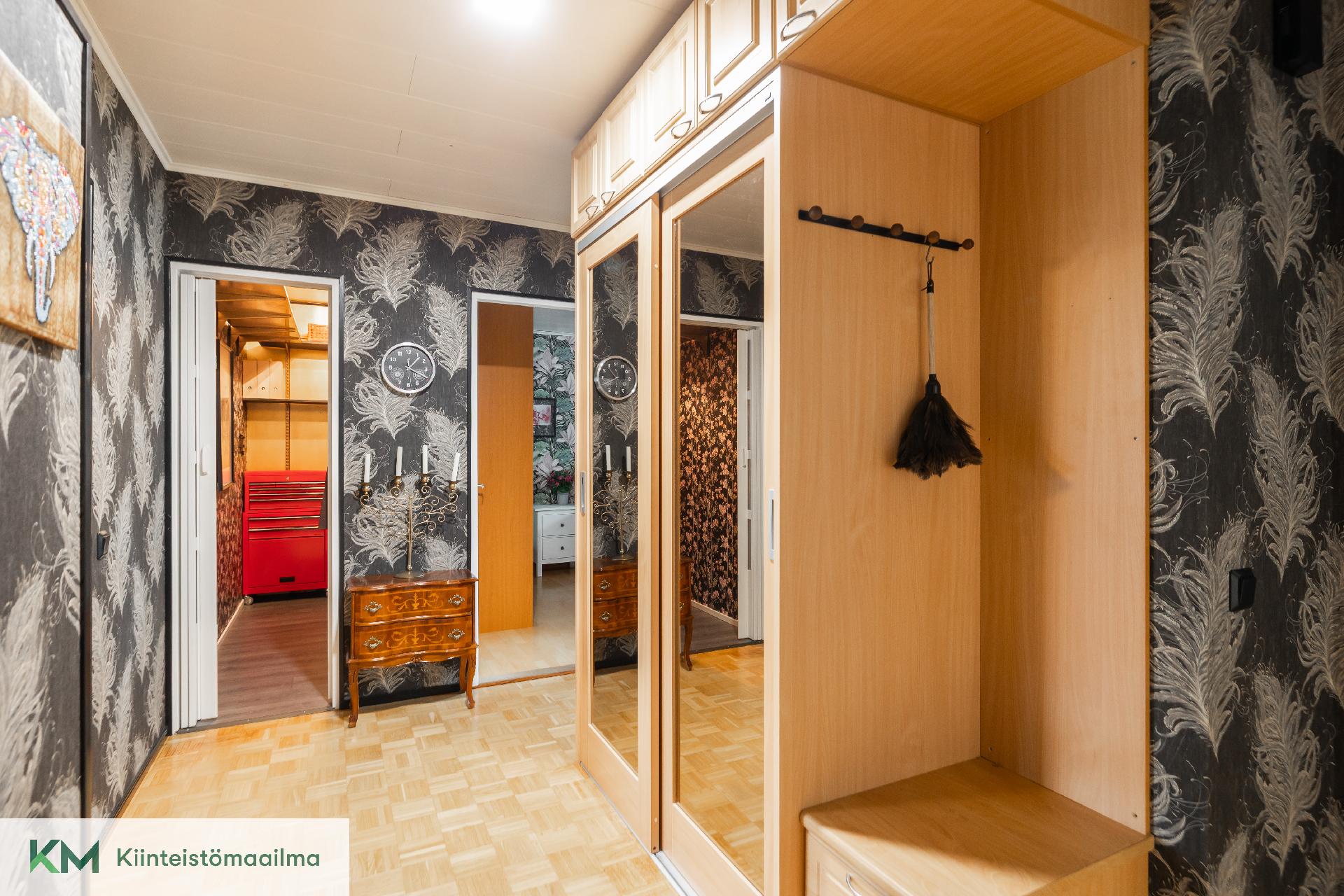 Kurjenkellonkatu 2, Mäntykangas, Kotka