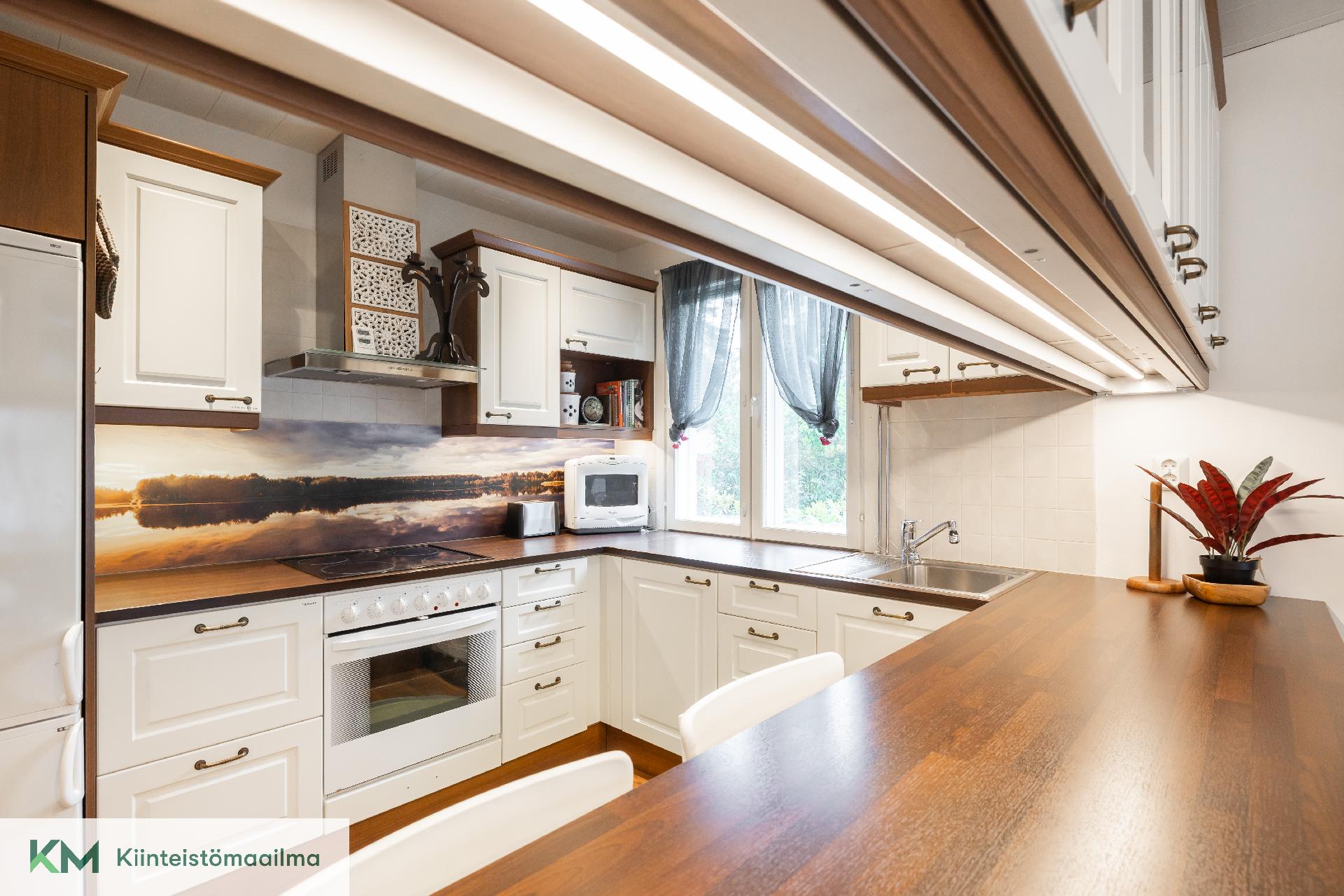 Kurjenkellonkatu 2, Mäntykangas, Kotka