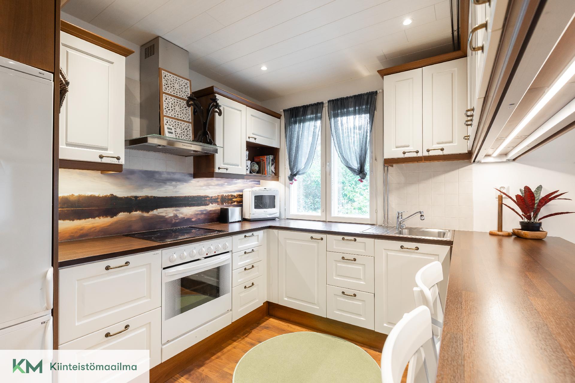 Kurjenkellonkatu 2, Mäntykangas, Kotka