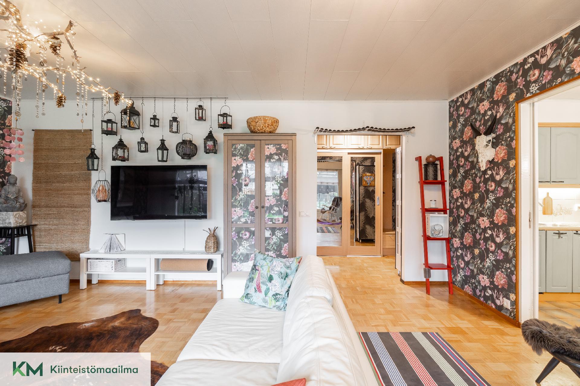 Kurjenkellonkatu 2, Mäntykangas, Kotka