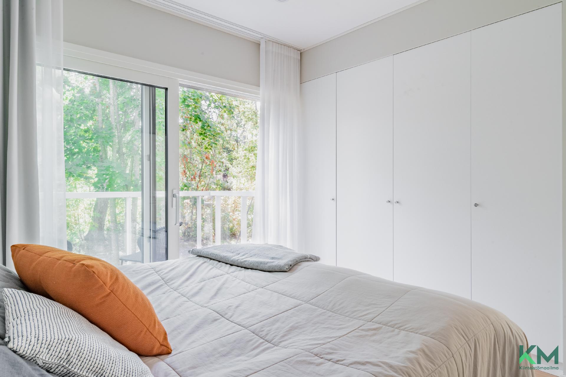 Lauttasaarenmäki 5, Lauttasaari, Helsinki