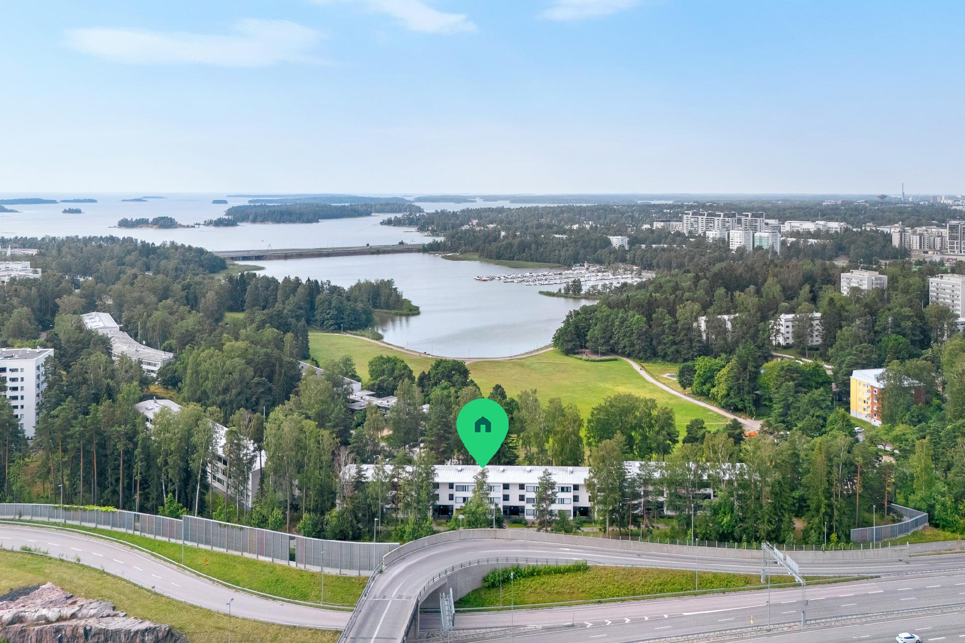 Metrolle Keilaniemeen tai Tapiolaan lähes sama etäisyys