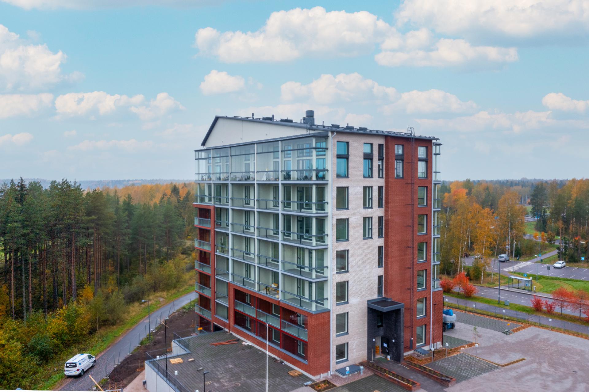 5. kerros, kulmahuoneisto