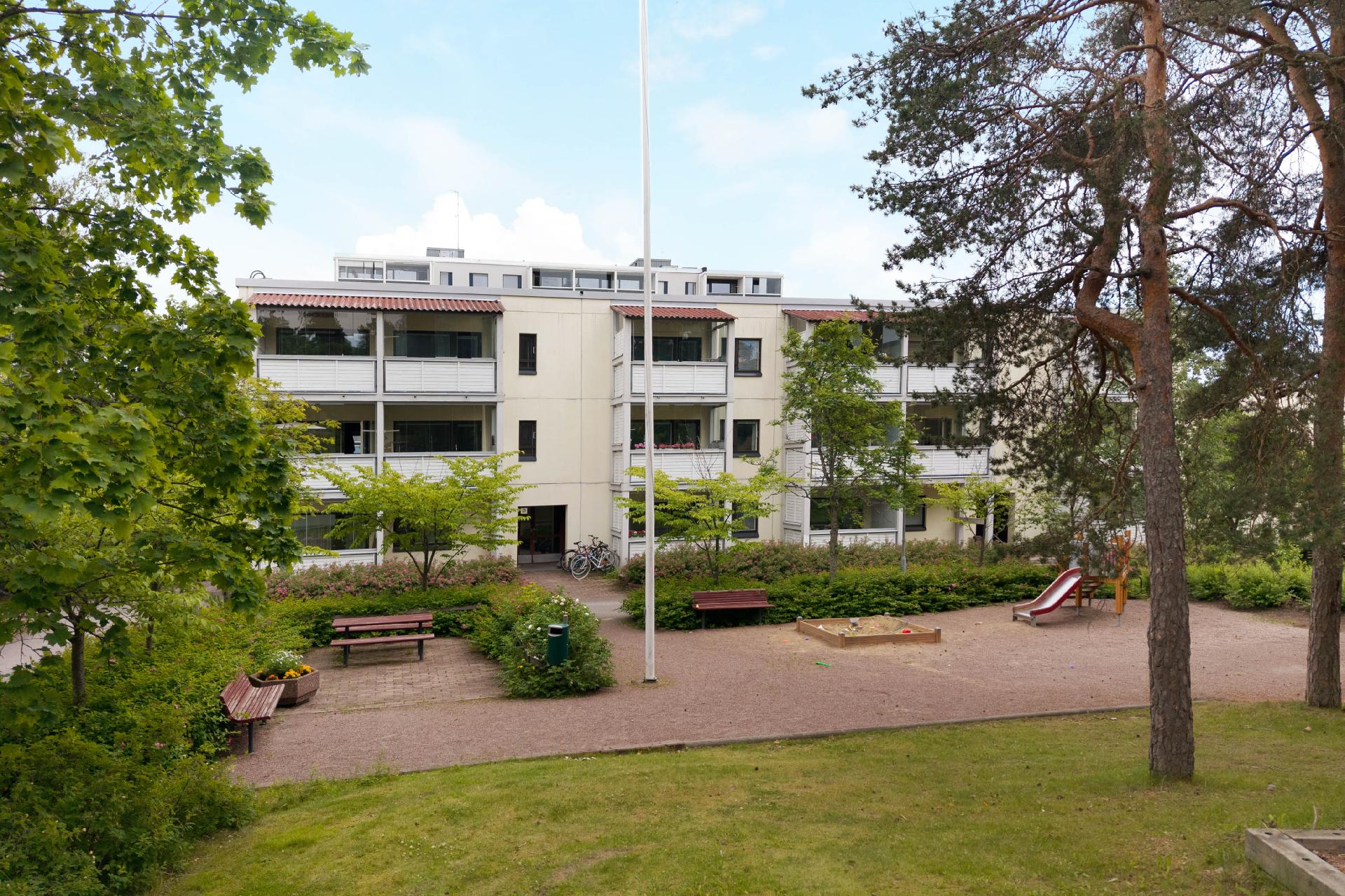 Tiistiläntie 6, Matinkylä, Espoo
