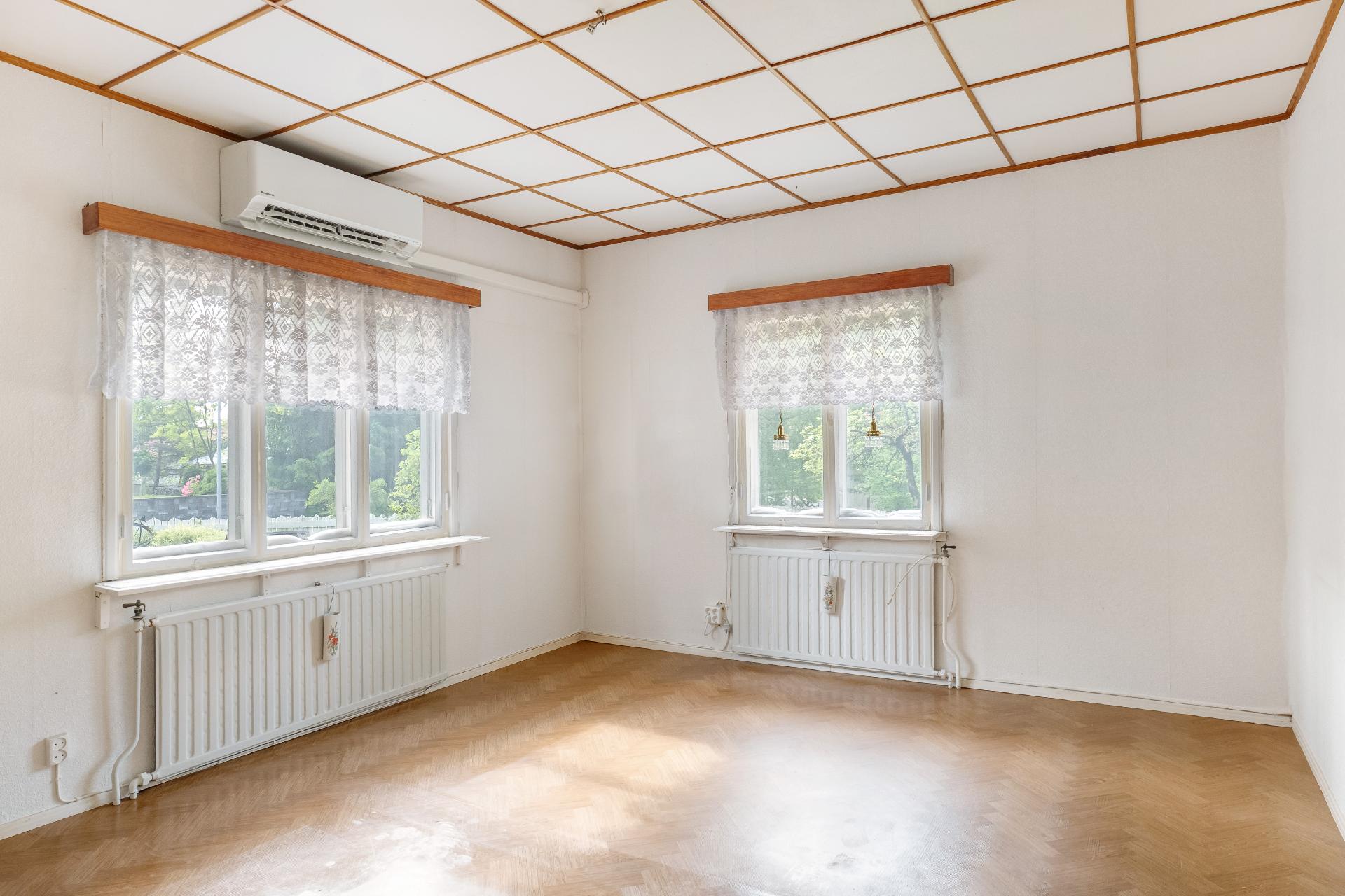 Koulumestarinkuja 6, Muurala, Espoo