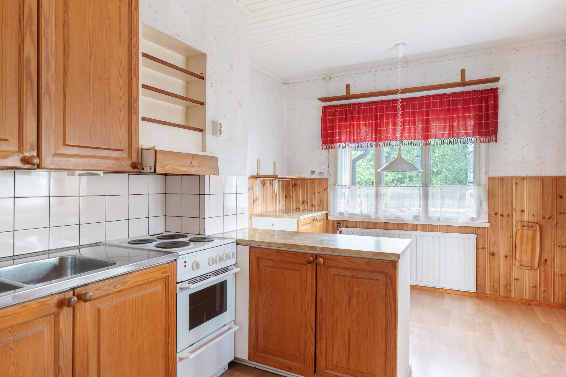 Koulumestarinkuja 6, Muurala, Espoo