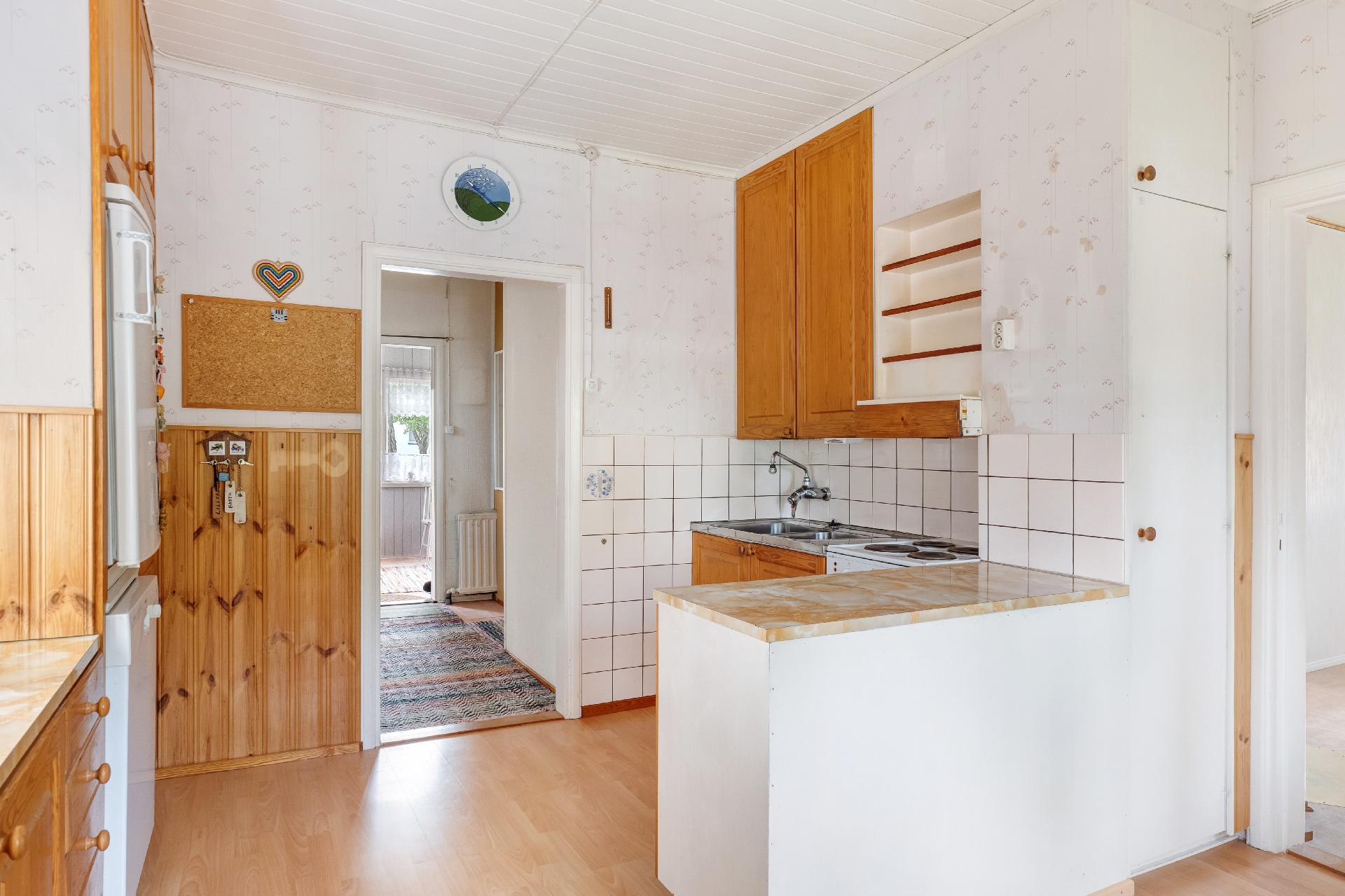 Koulumestarinkuja 6, Muurala, Espoo