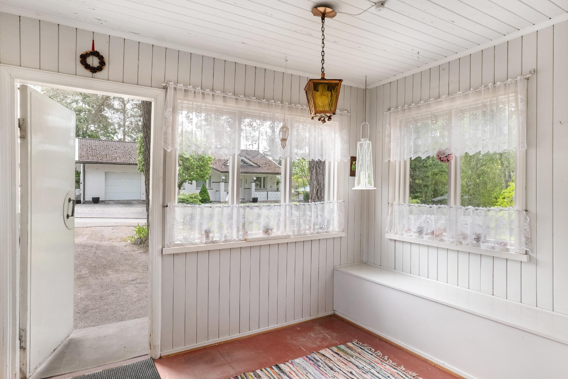 Koulumestarinkuja 6, Muurala, Espoo