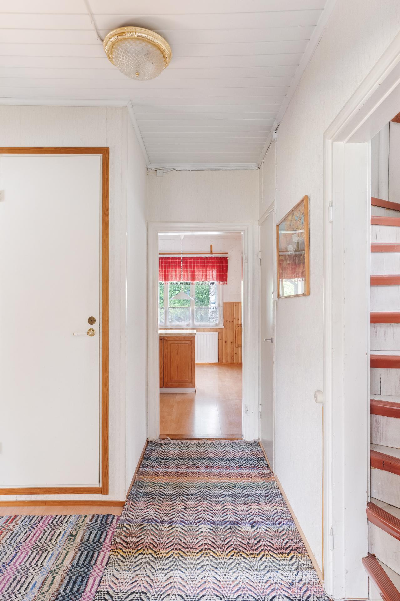 Koulumestarinkuja 6, Muurala, Espoo