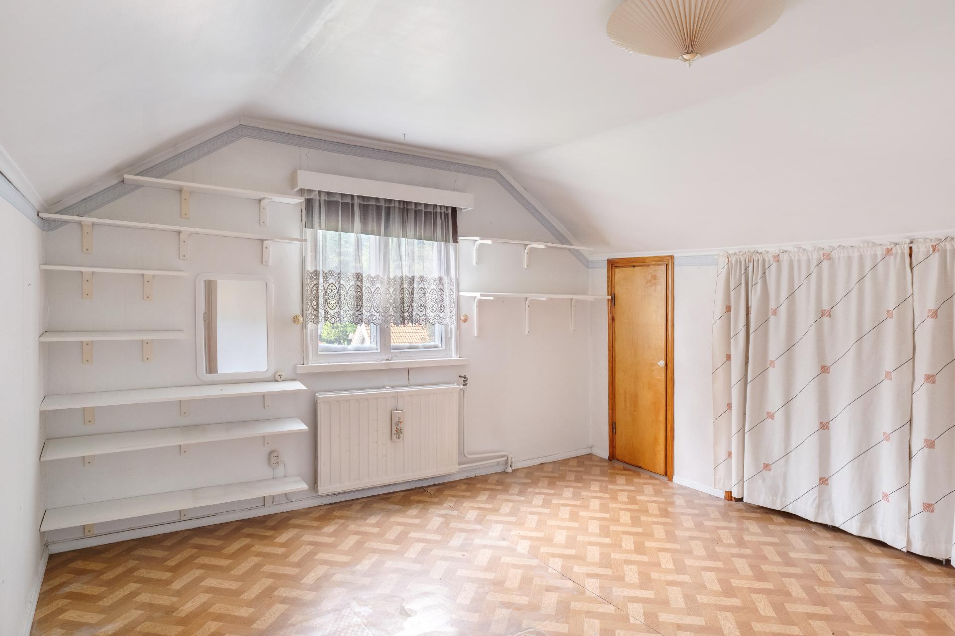 Koulumestarinkuja 6, Muurala, Espoo