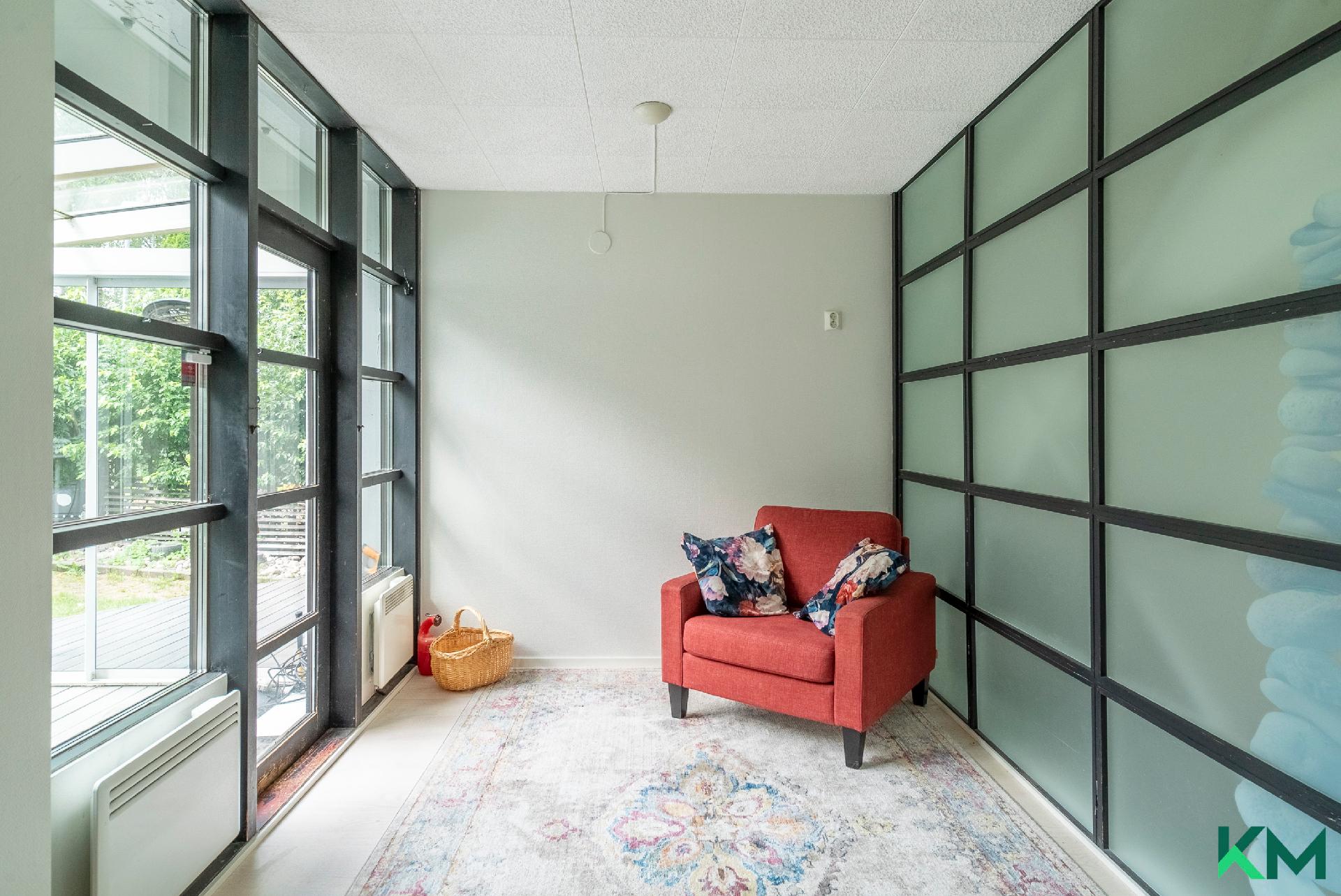 Kiviportintie 28, Vartiokylä, Helsinki