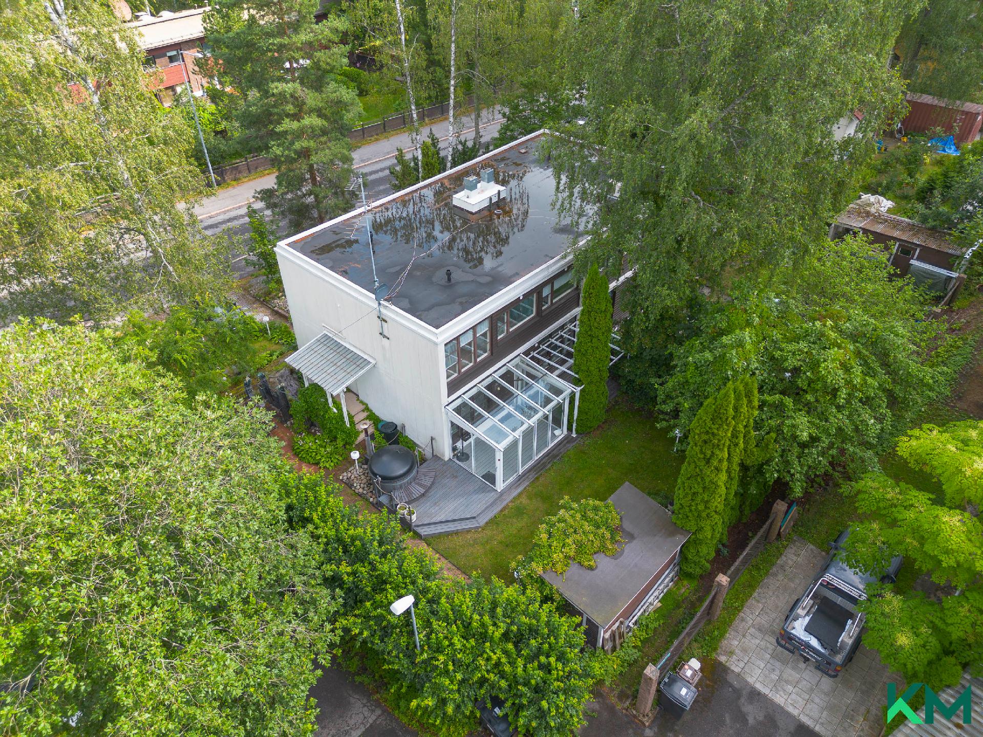 Kiviportintie 28, Vartiokylä, Helsinki