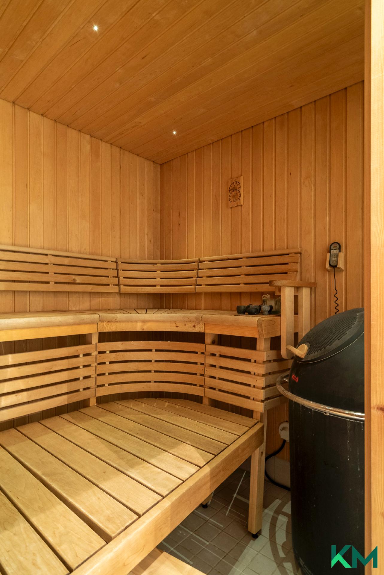 Kiviportintie 28, Vartiokylä, Helsinki