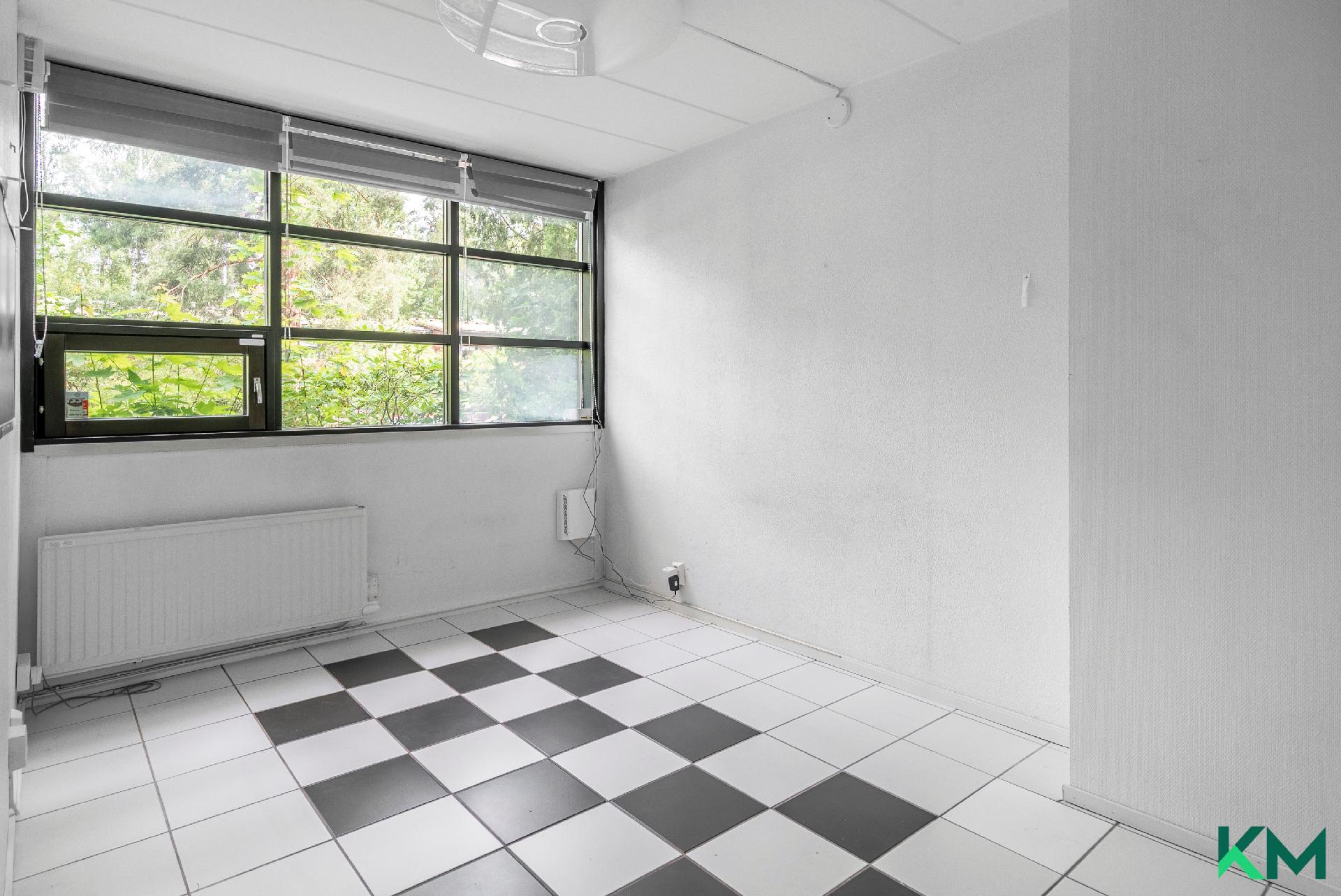 Kiviportintie 28, Vartiokylä, Helsinki