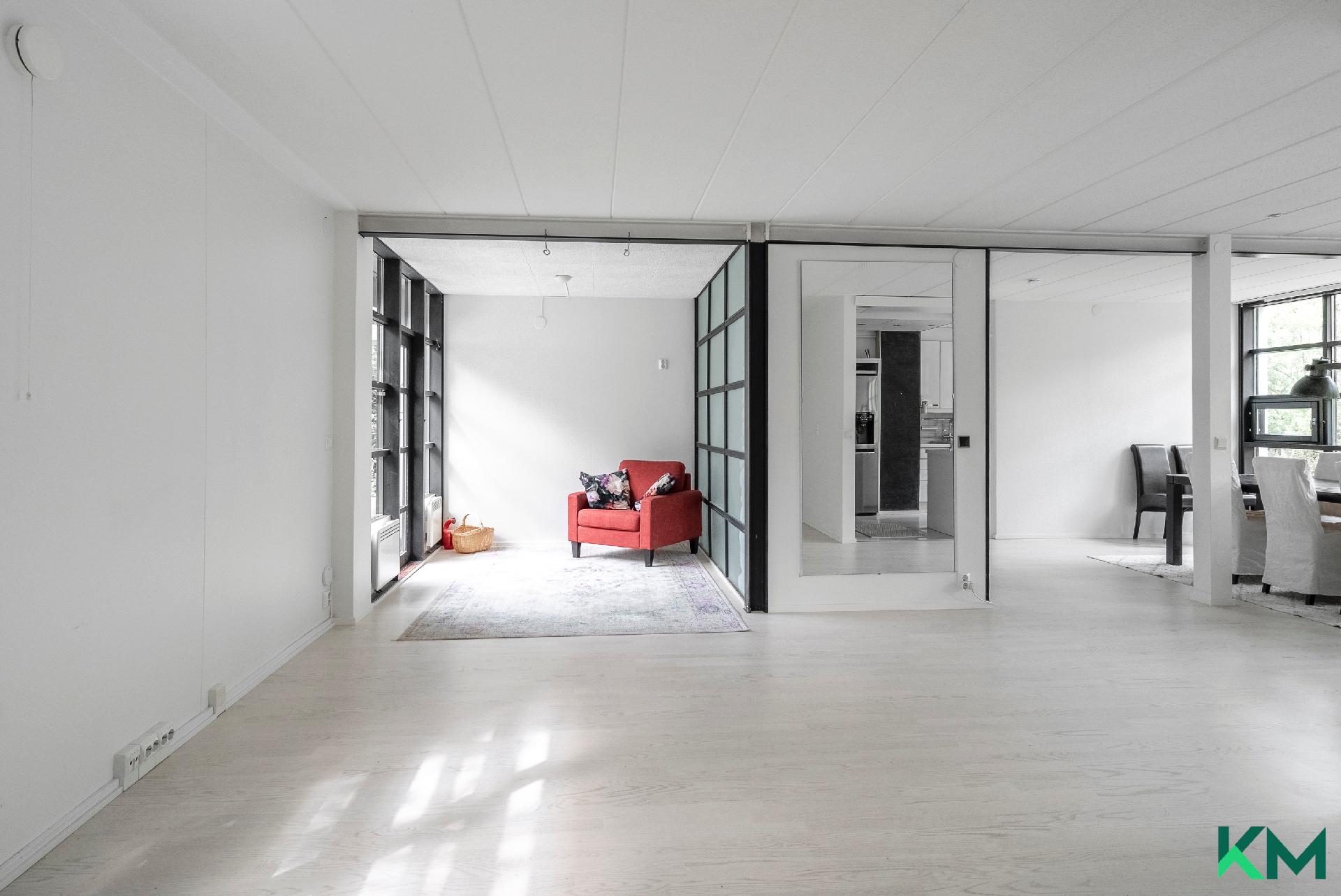 Kiviportintie 28, Vartiokylä, Helsinki