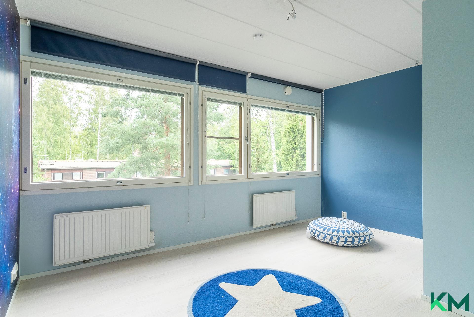 Kiviportintie 28, Vartiokylä, Helsinki