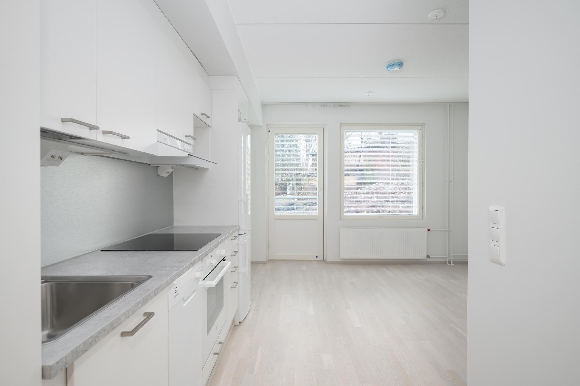 kuvat vastaavanlaisesta asunnosta alemmasta kerroksesta