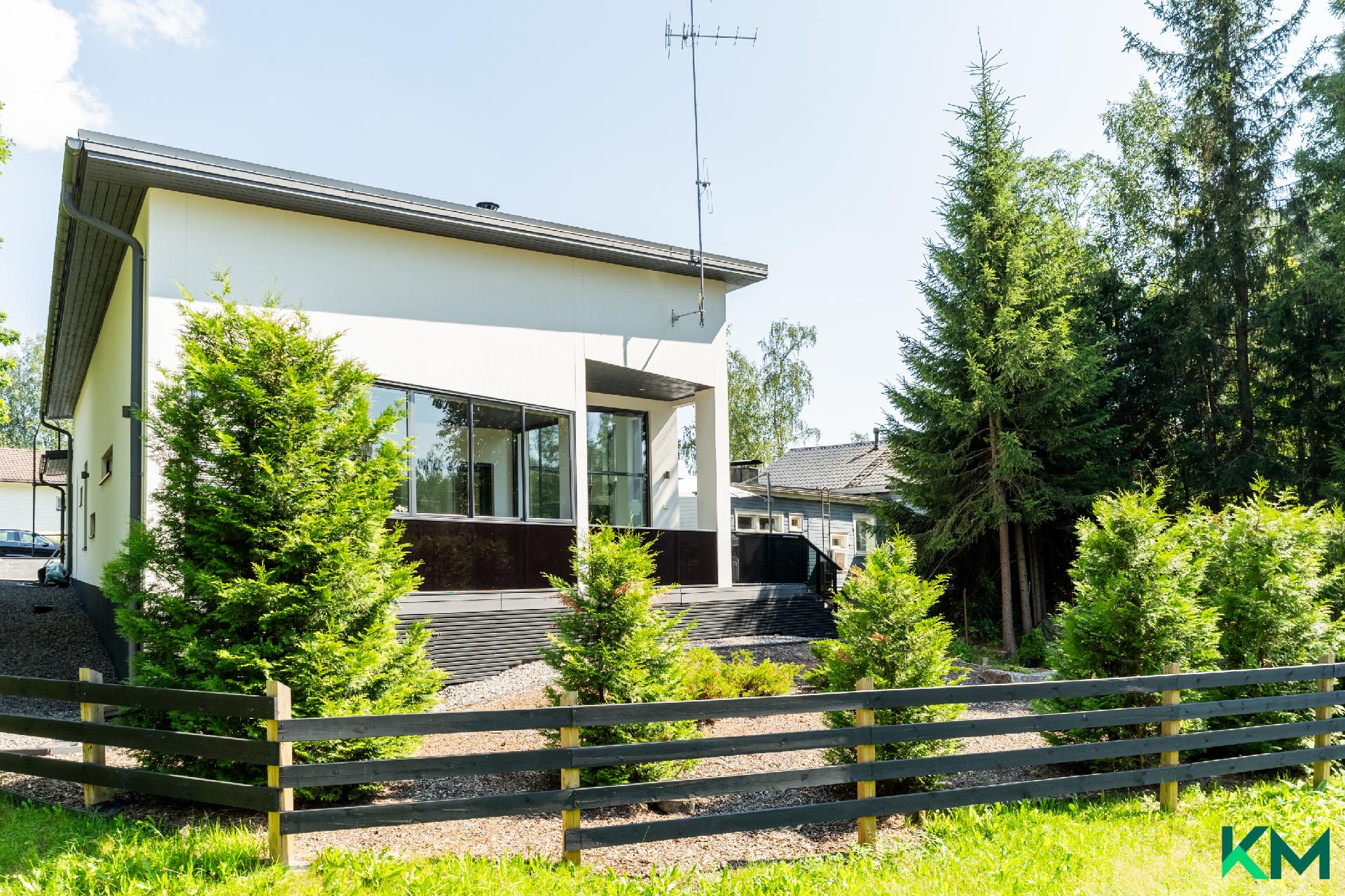Tuiskuntie 1, Kylmäoja, Vantaa