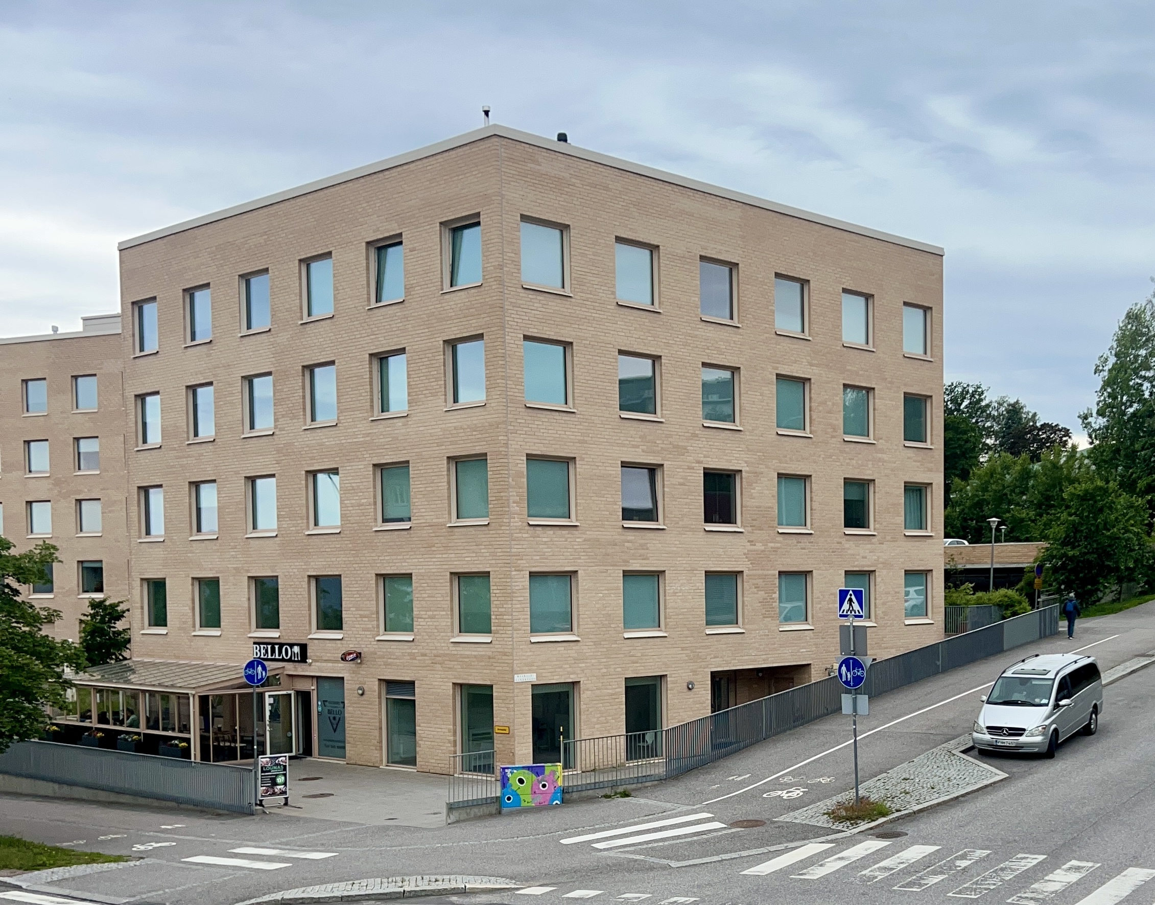 Maakaari 9, Helsinki