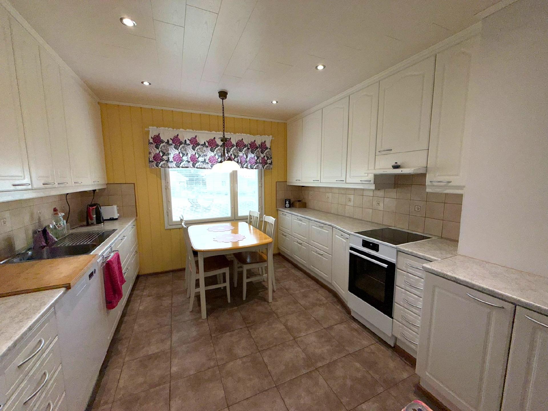 Juomojankuja 4, Reporinne, Varkaus