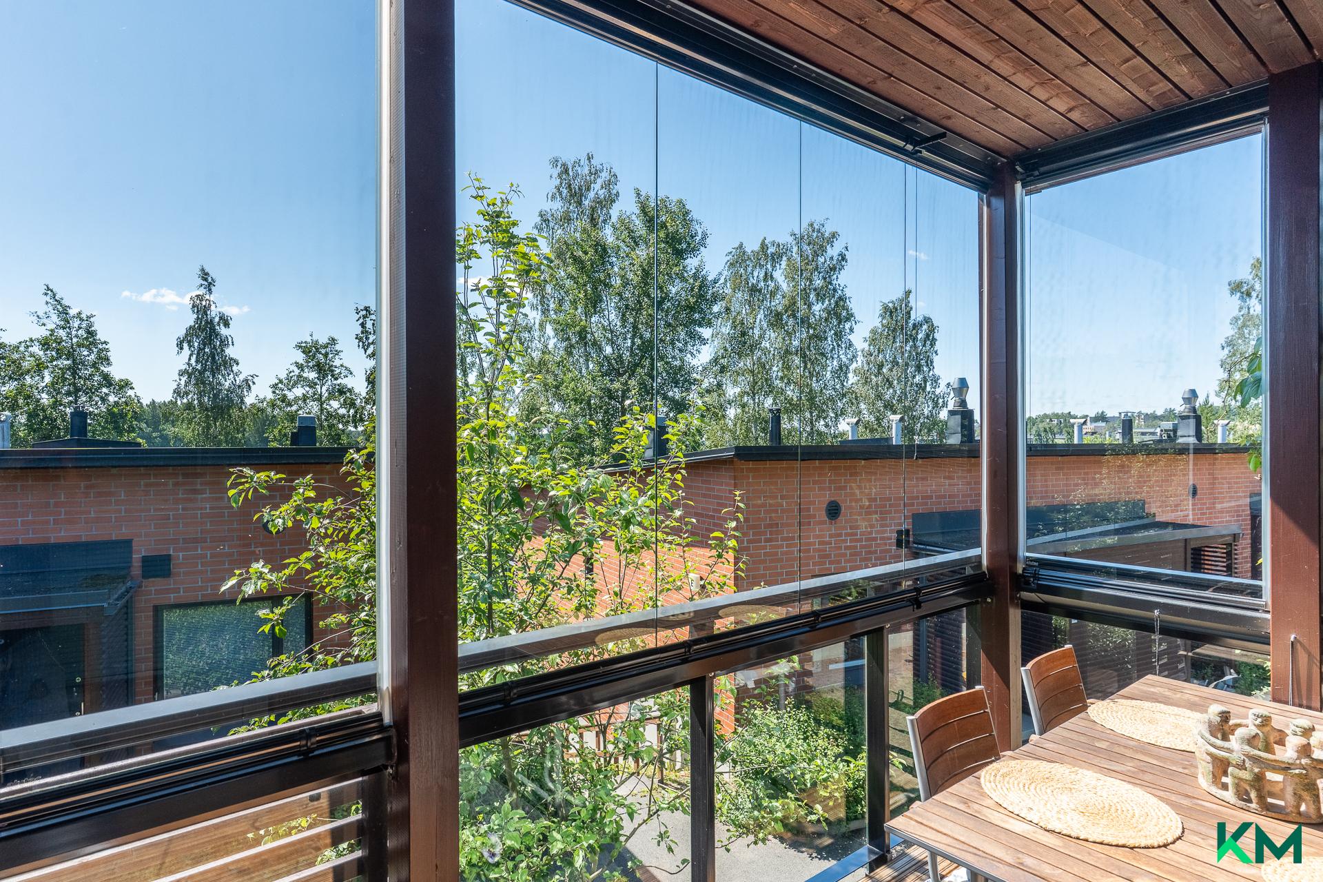 Näkymiä parvekkeelta