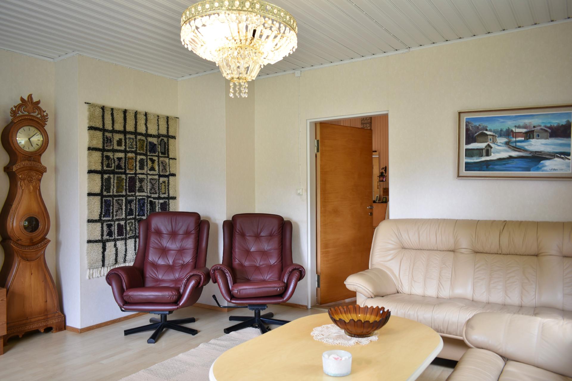 Sarakatu 8, Keskusta, Sotkamo