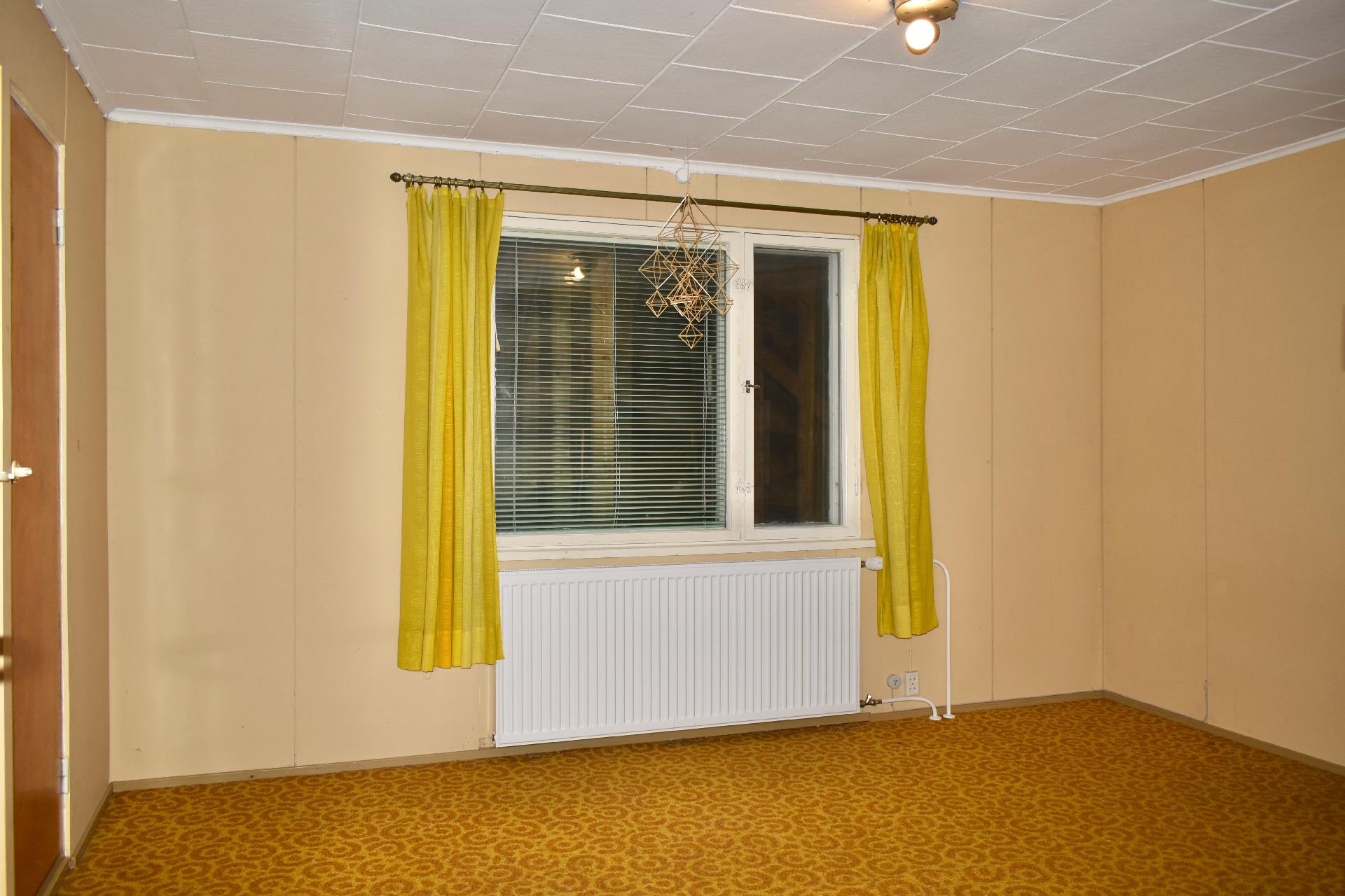 Sarakatu 8, Keskusta, Sotkamo