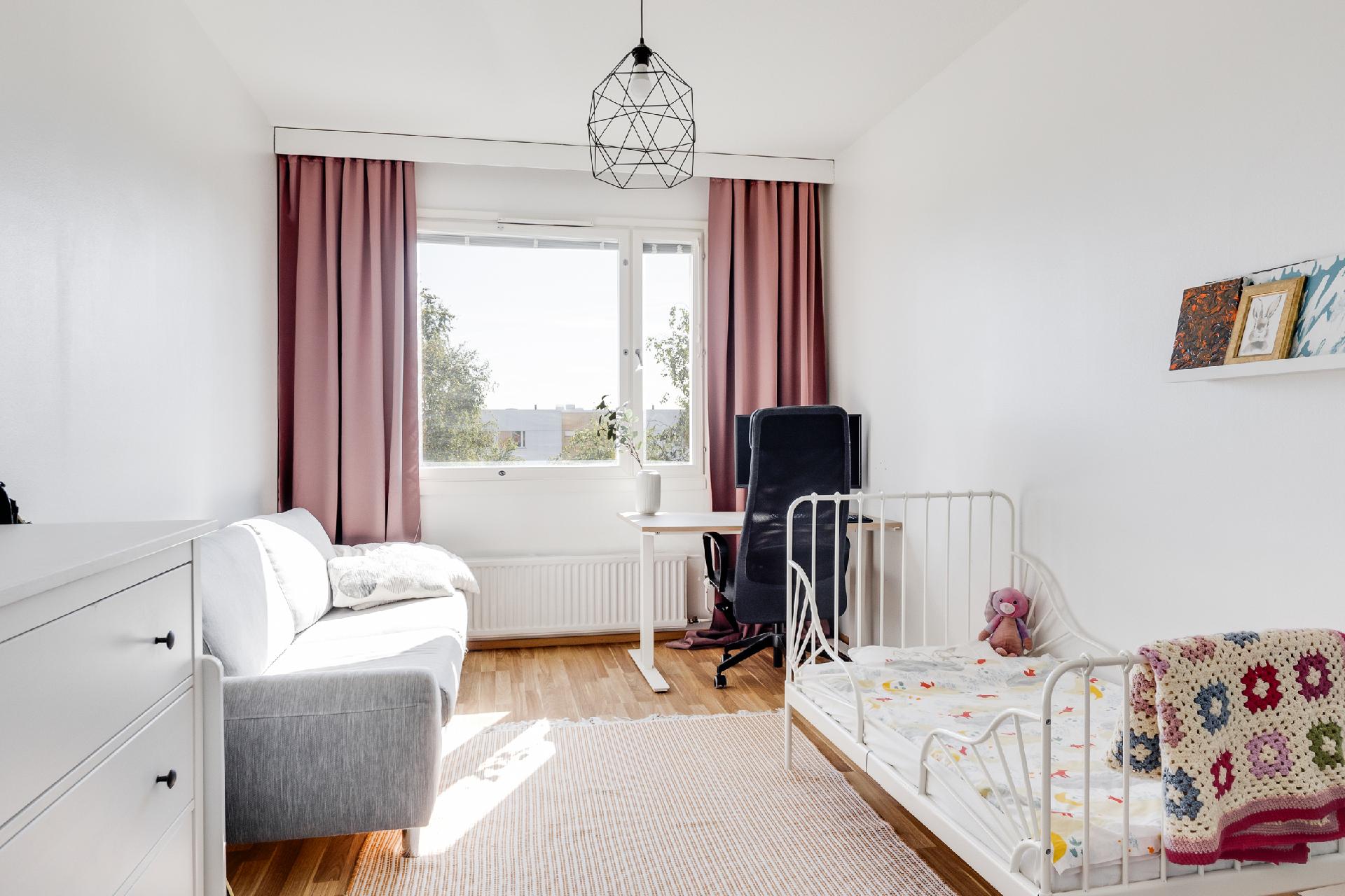 Koivukyläntie 37-39, Simonkylä, Vantaa