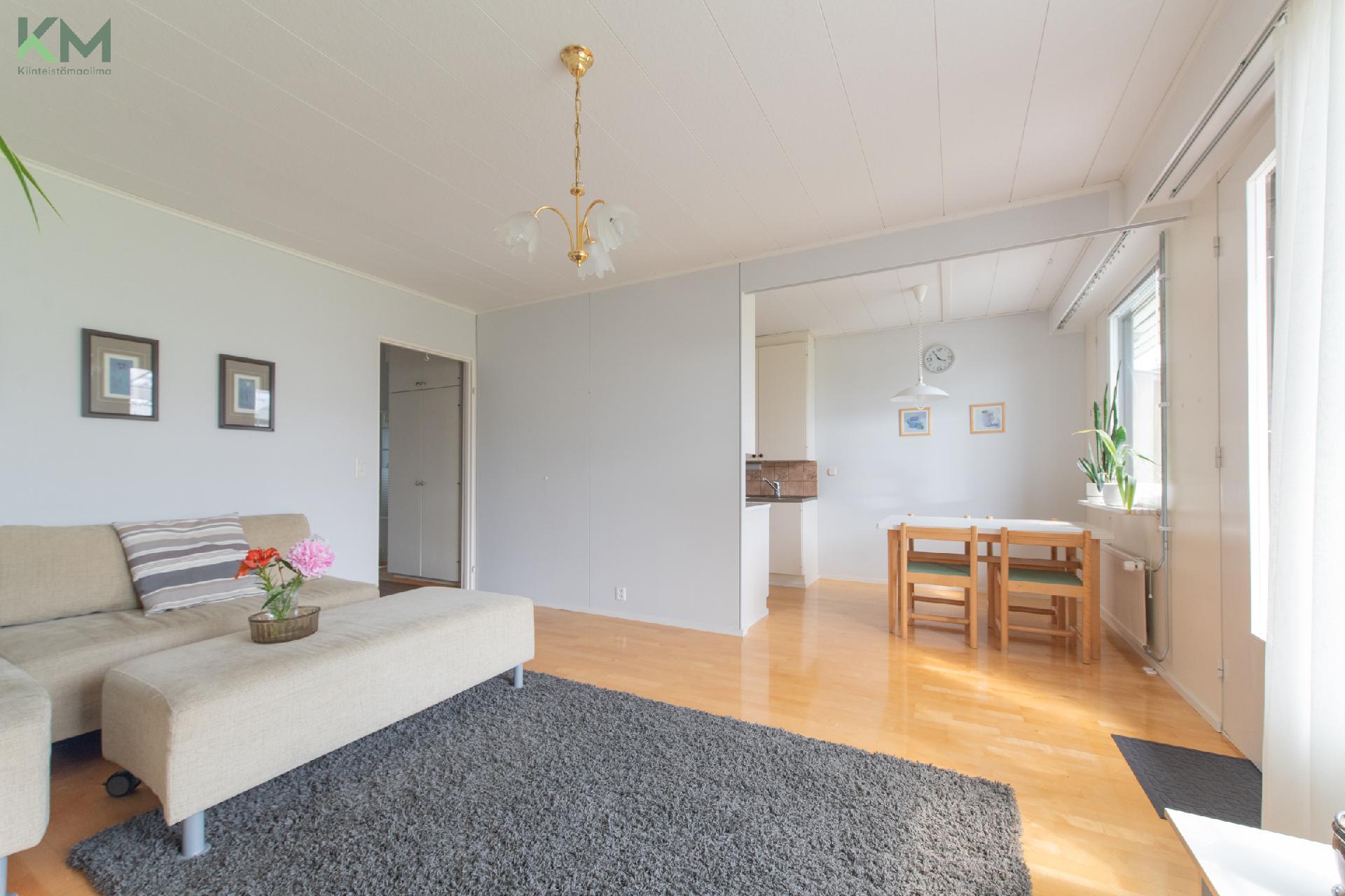 Huhdantie 4, Jyrä, Kurikka