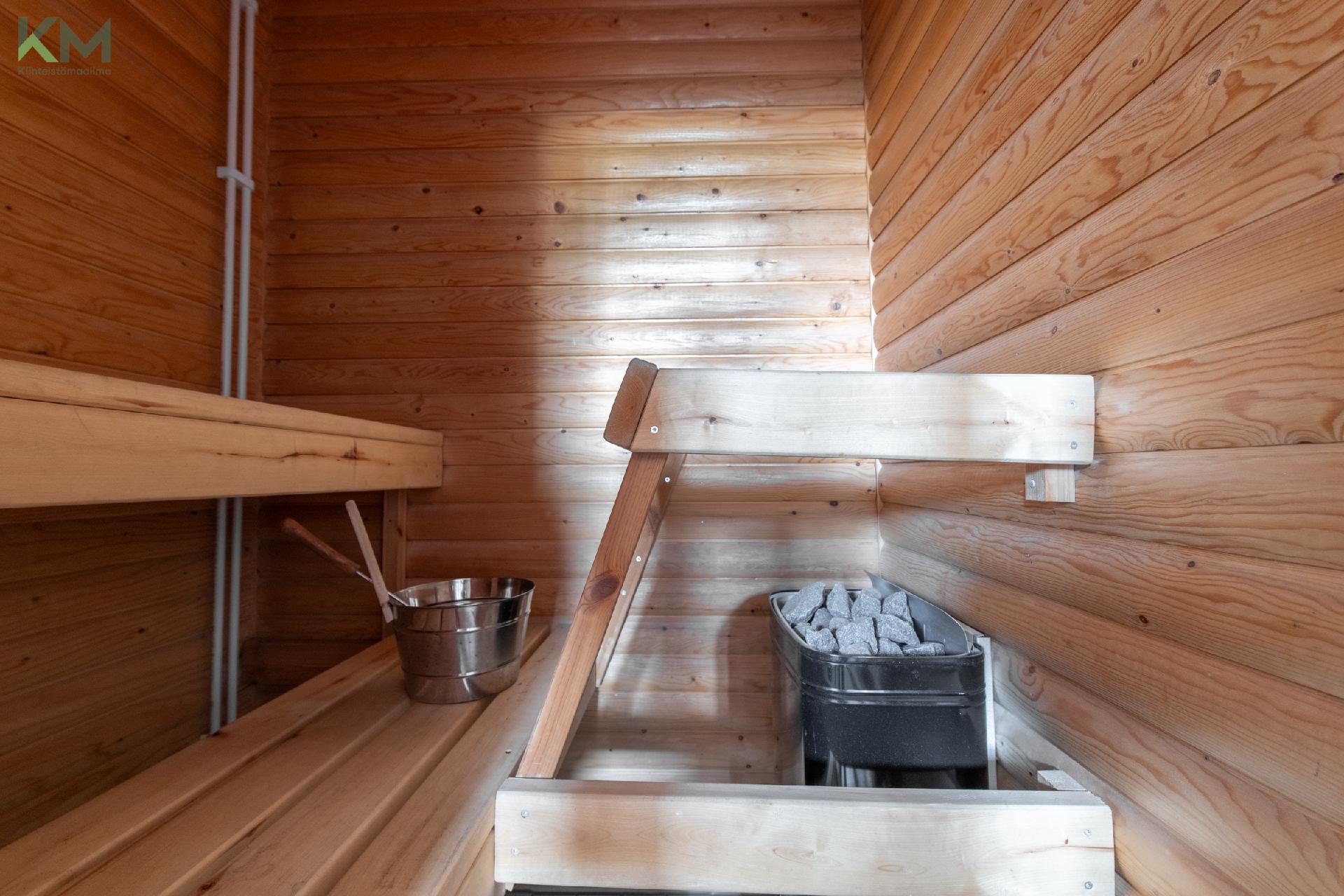 Huhdantie 4, Jyrä, Kurikka