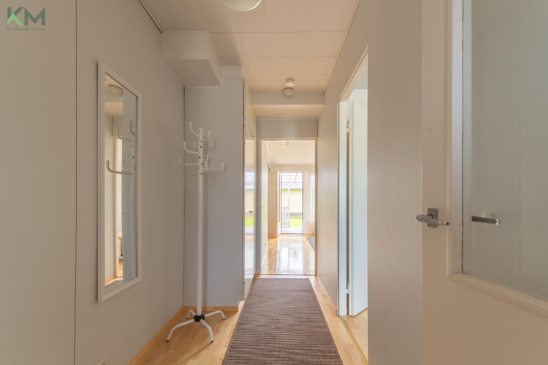 Huhdantie 4, Jyrä, Kurikka