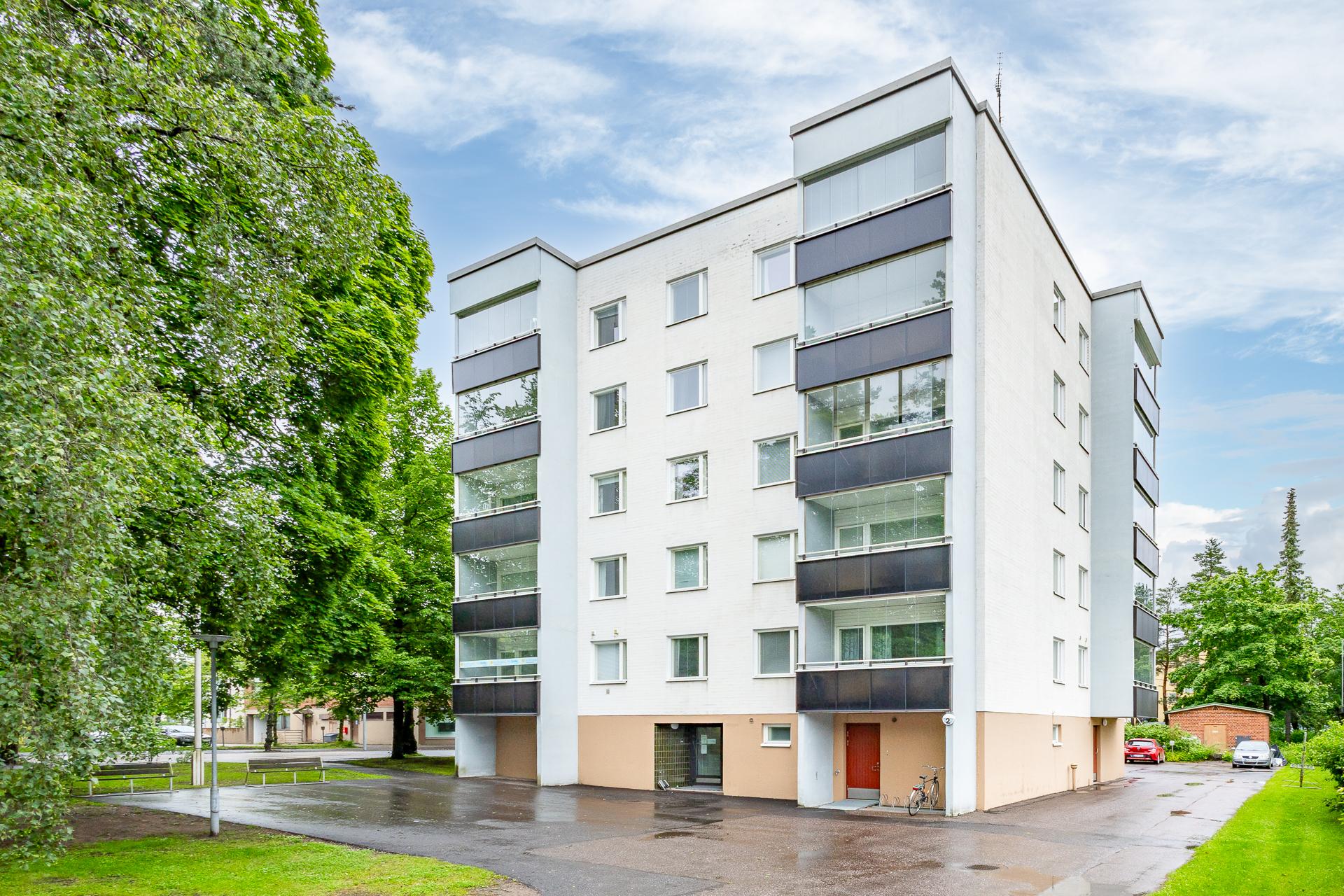 Toukolankatu 2, Kirjavatolppa, Hyvinkää