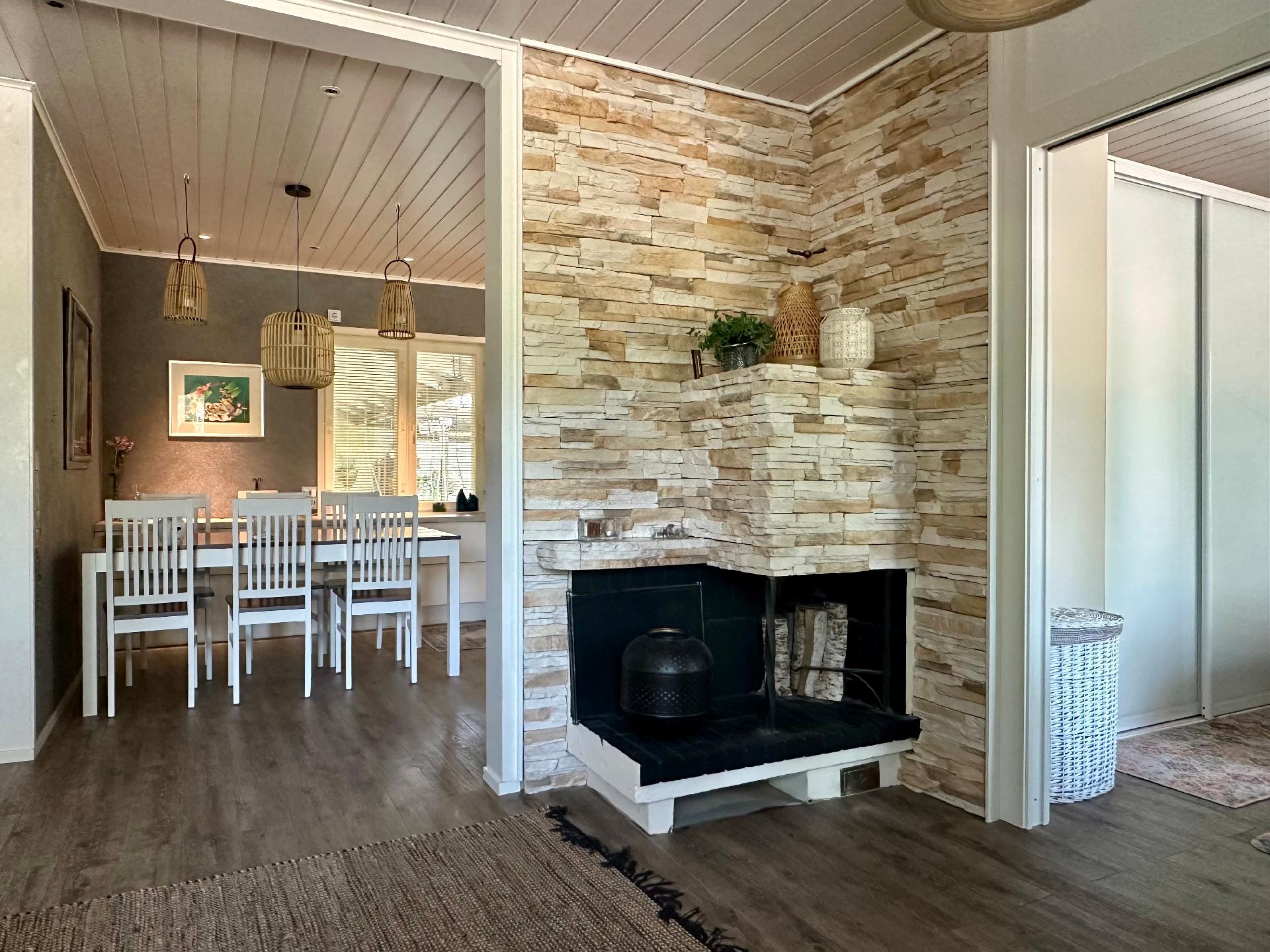 Antinsaarenkatu 12, Parantola, Hyvinkää