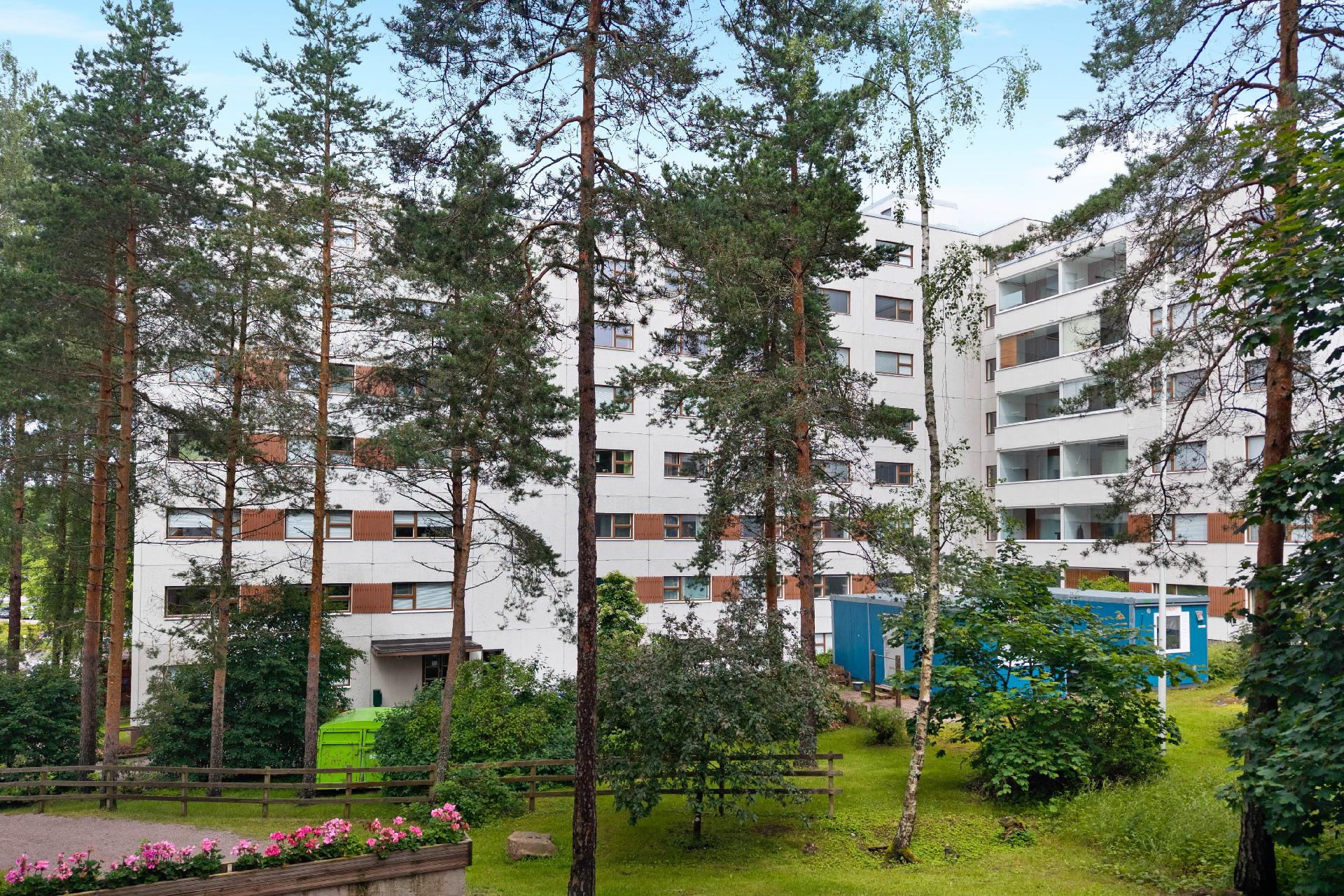 Puosunrinne 4, Espoonlahti, Espoo