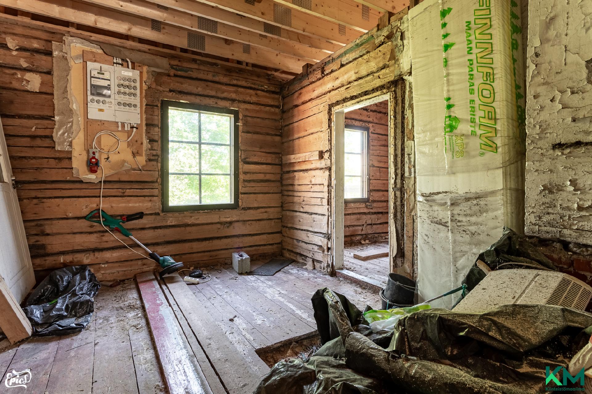 Hupakantie 4, Hakkari, Lempäälä